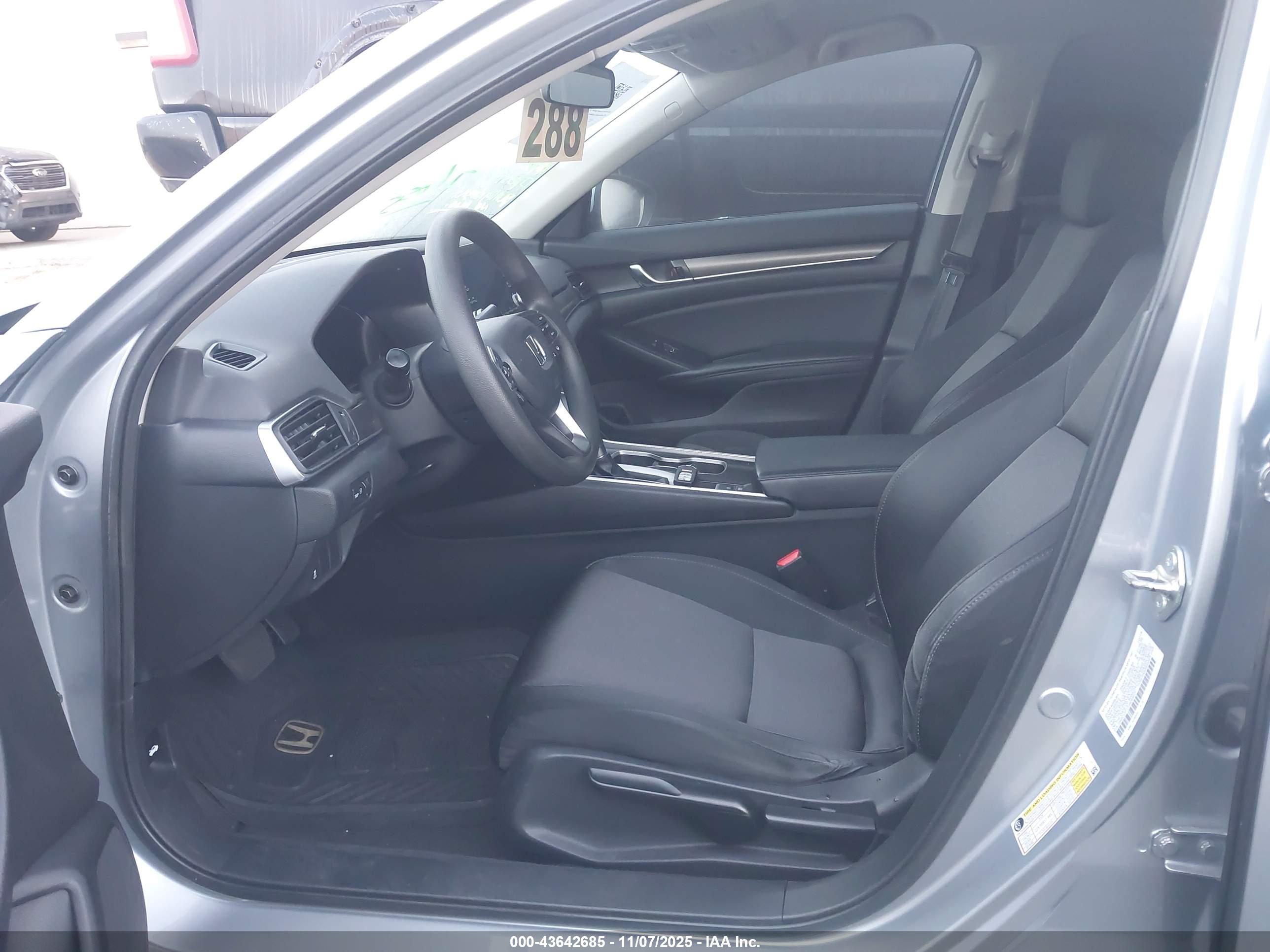HONDA ACCORD image 5
