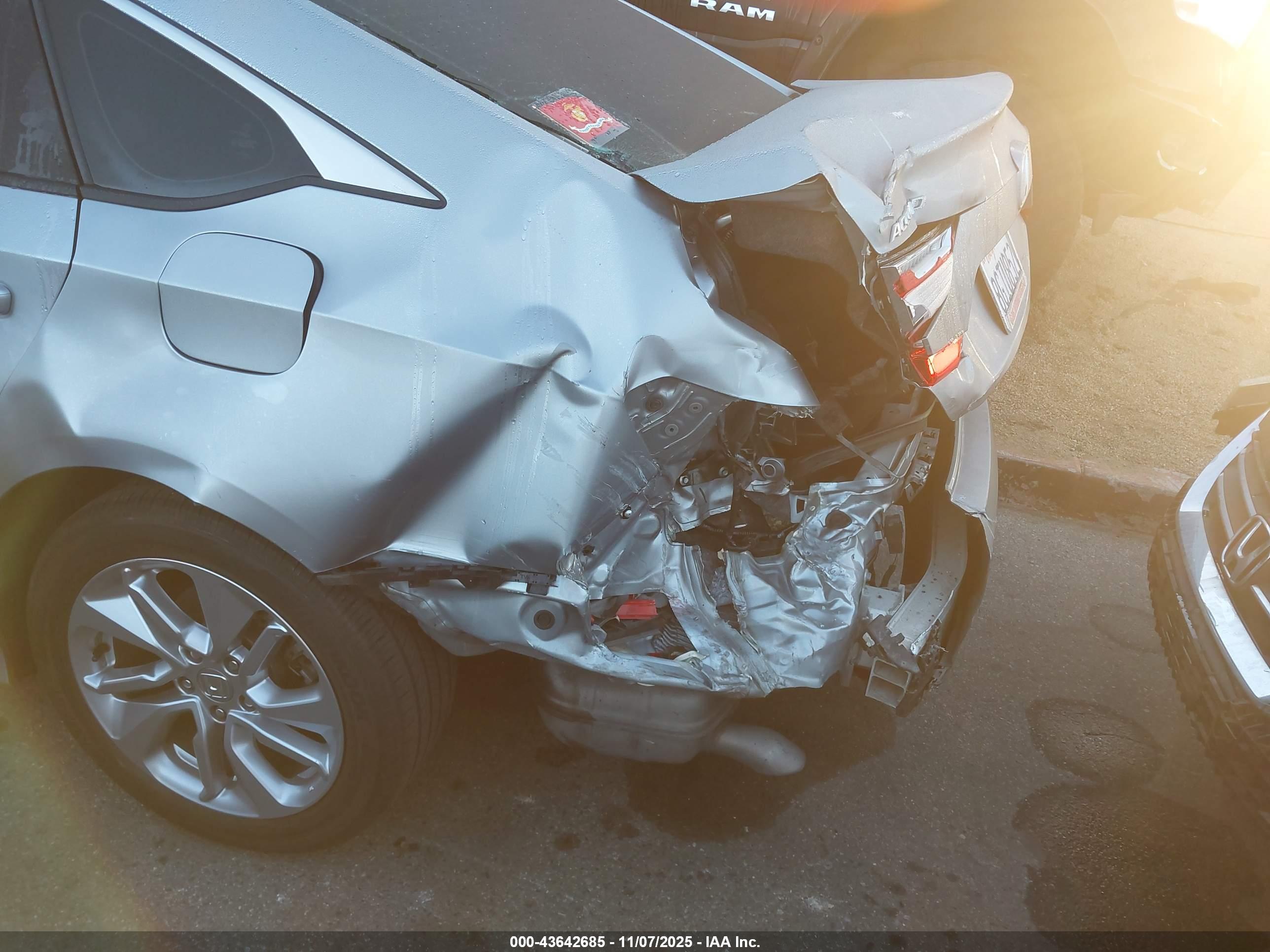 HONDA ACCORD image 6