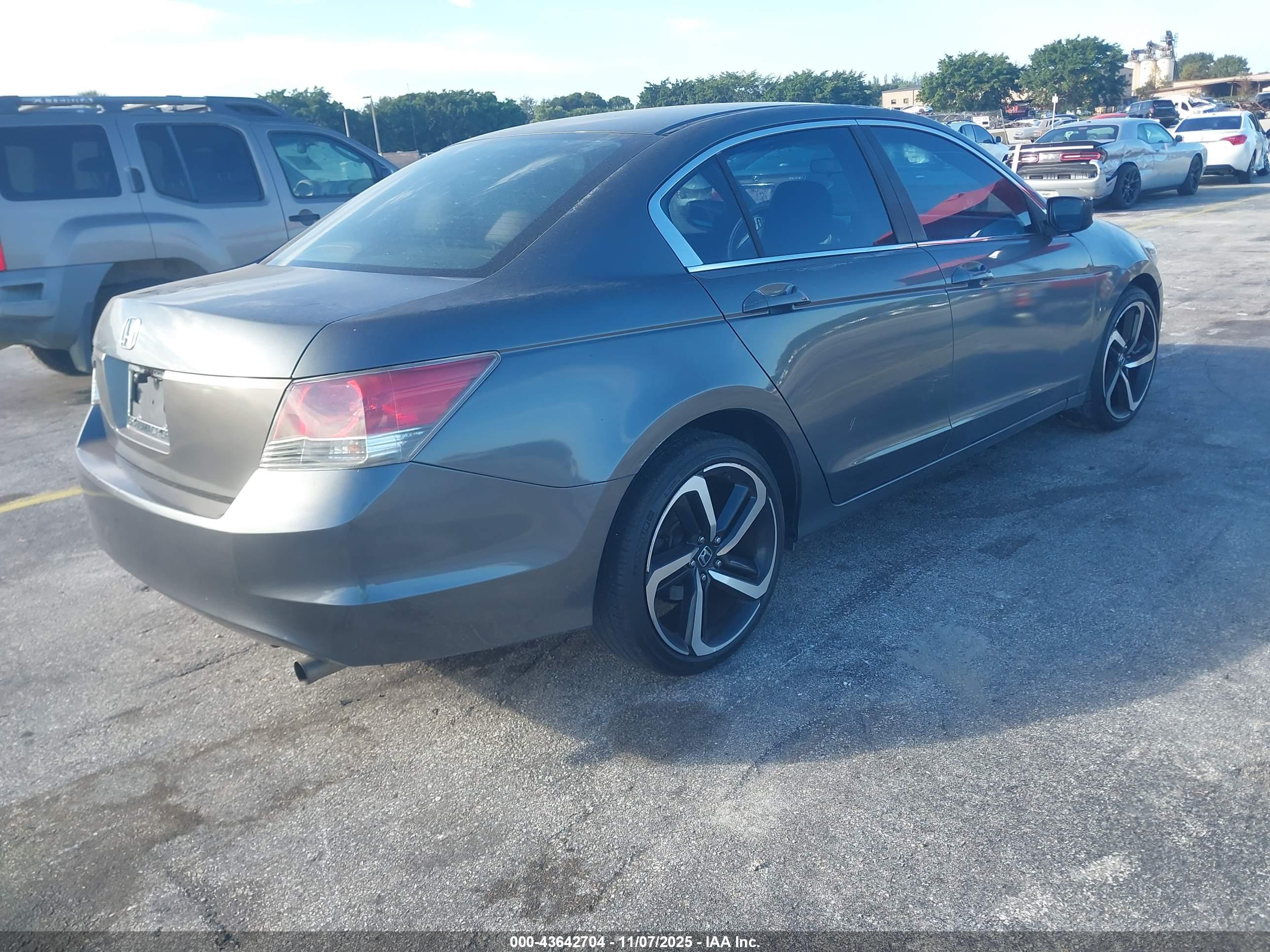 HONDA ACCORD image 4