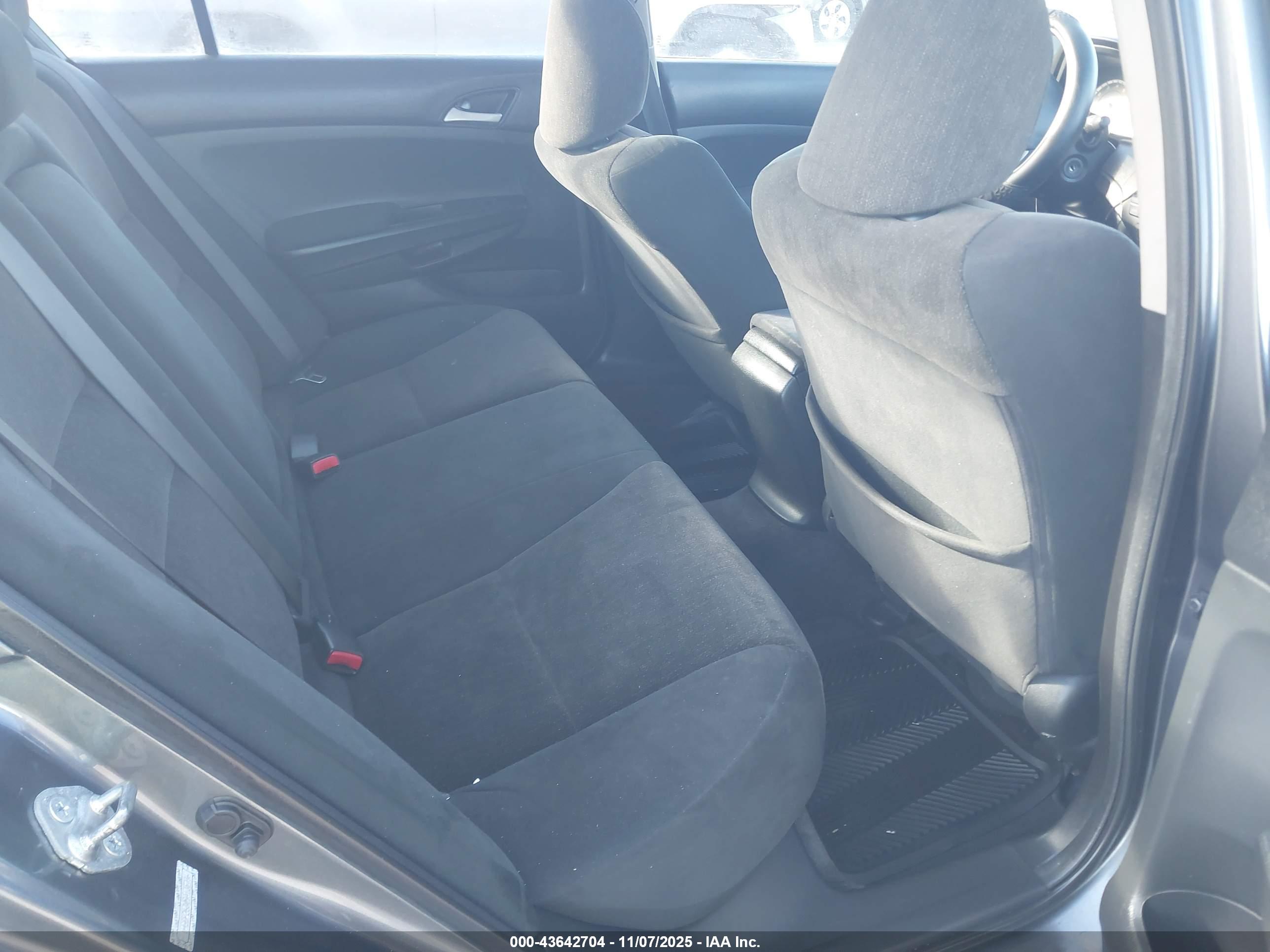 HONDA ACCORD image 8