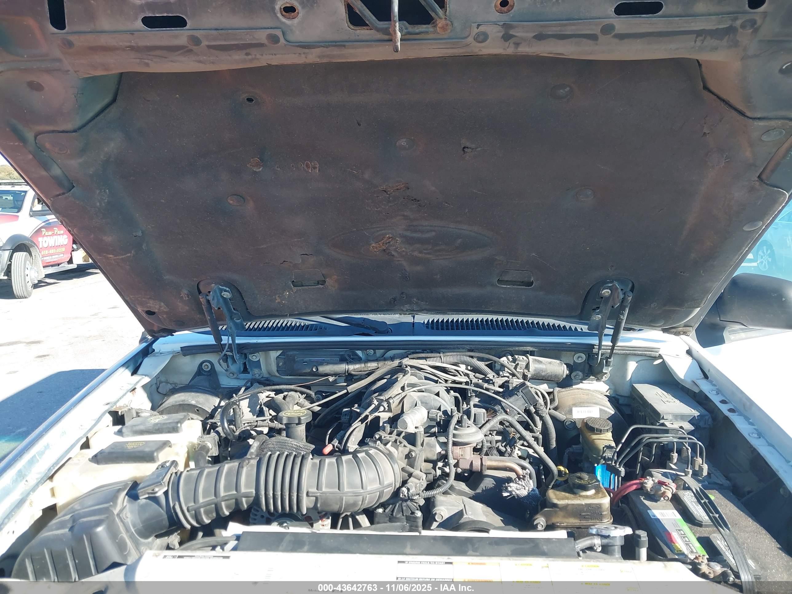 FORD EXPLORER image 10