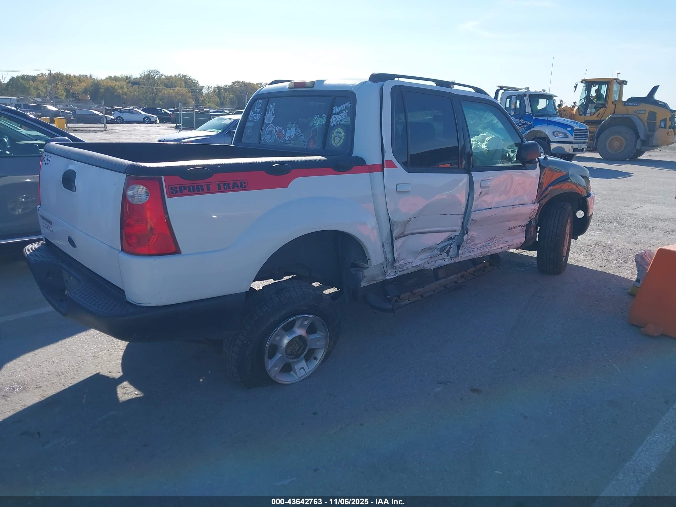 FORD EXPLORER image 4