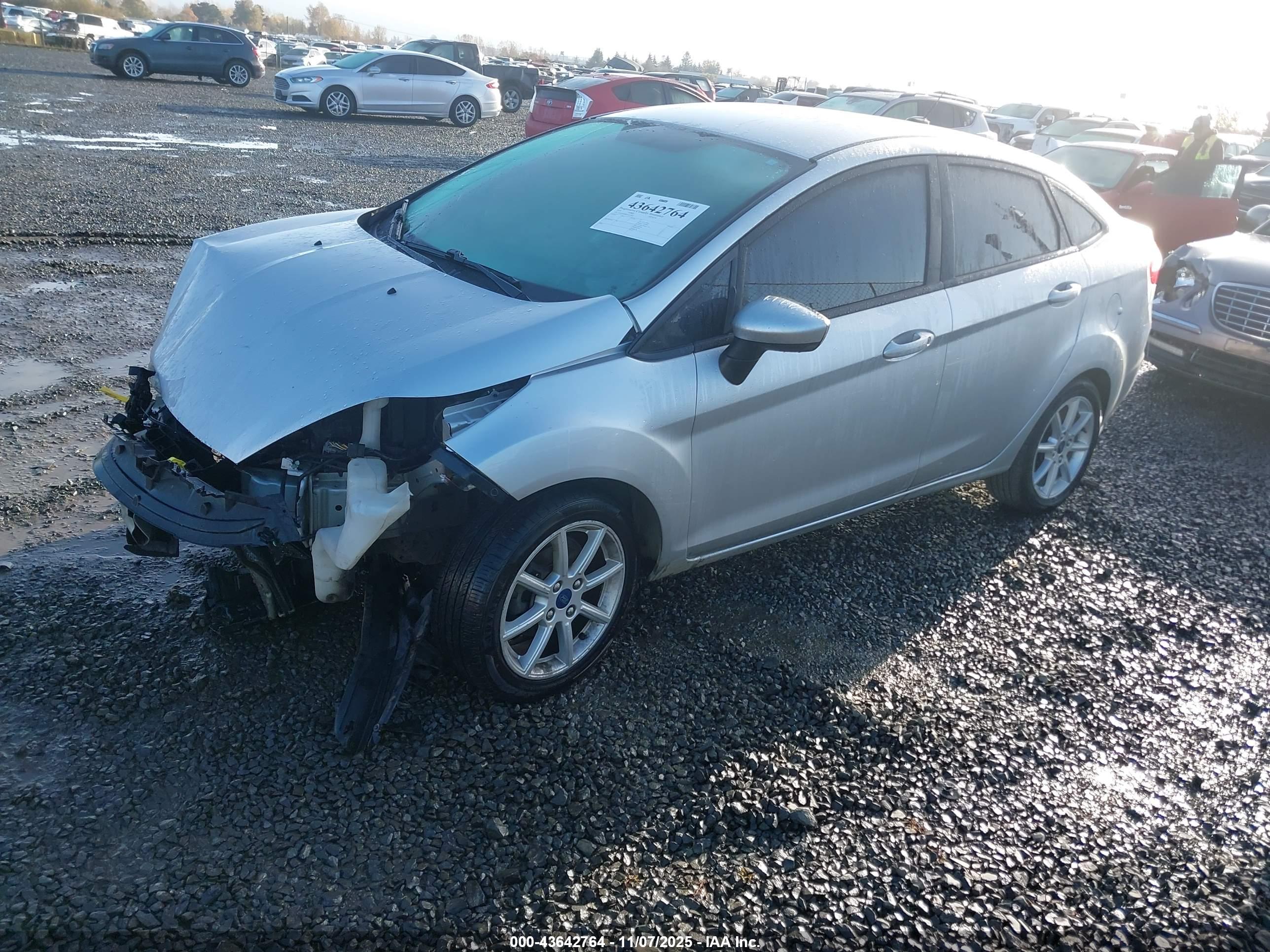 FORD FIESTA image 2