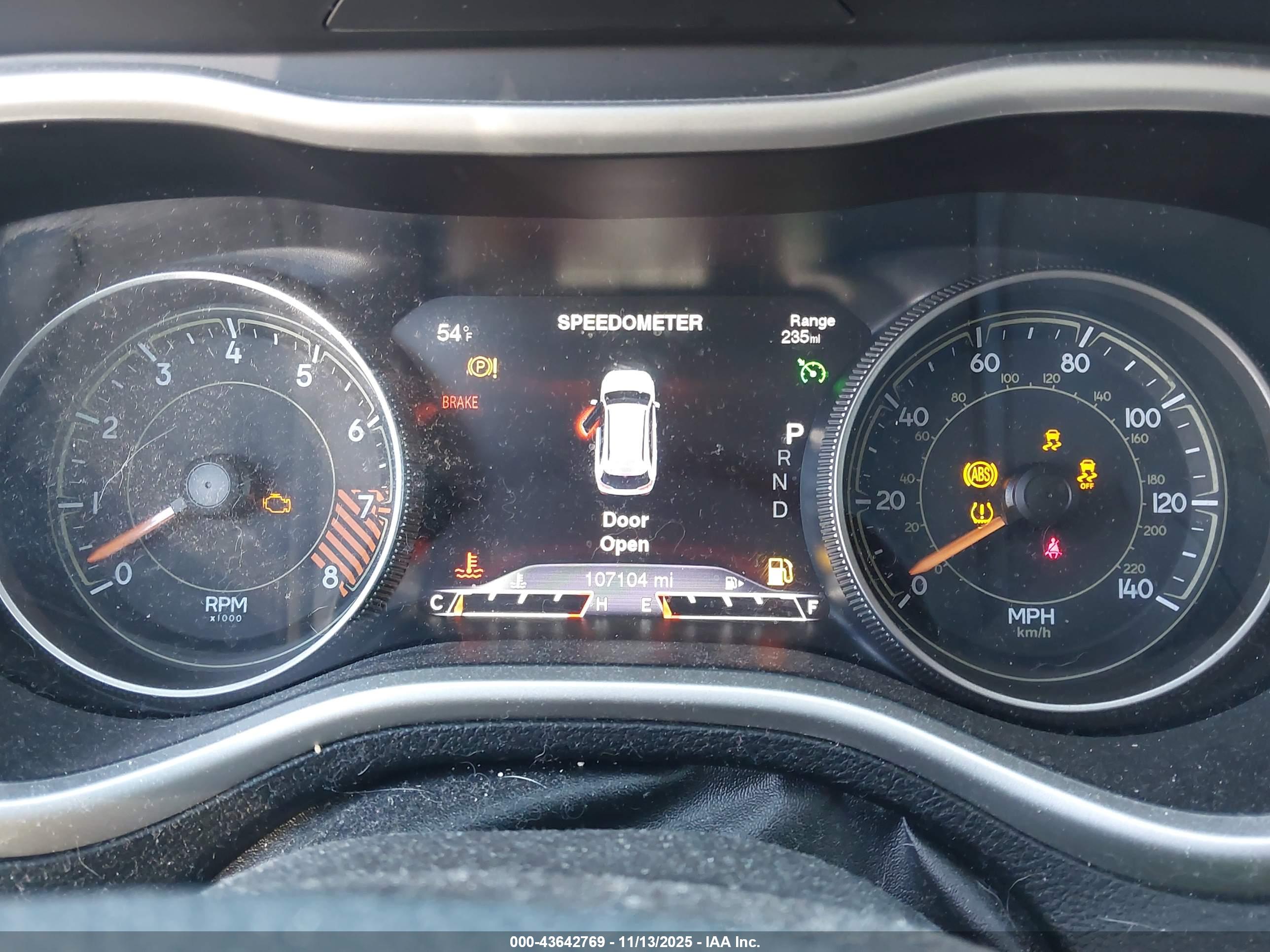 JEEP CHEROKEE image 7