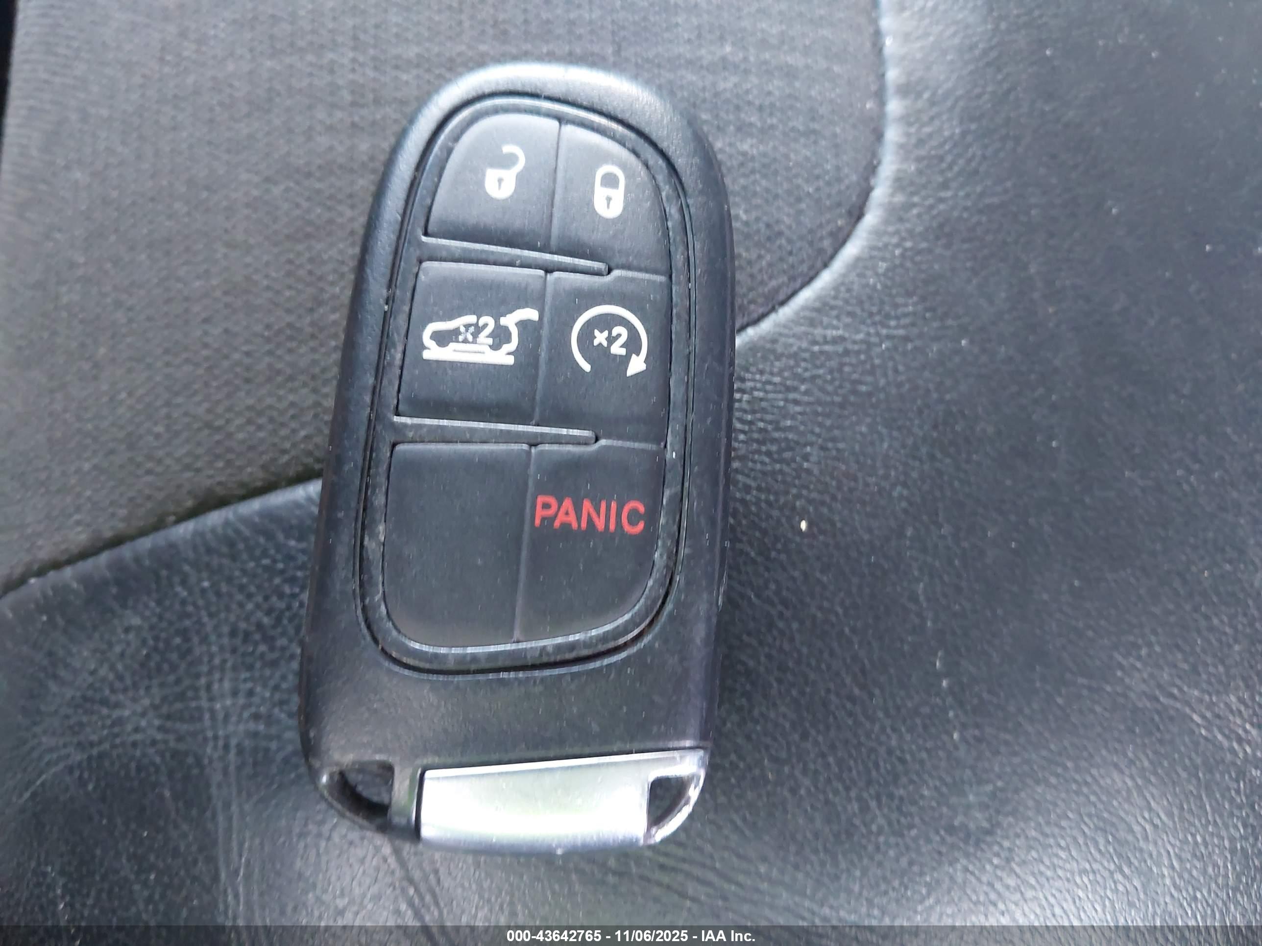 JEEP CHEROKEE image 11