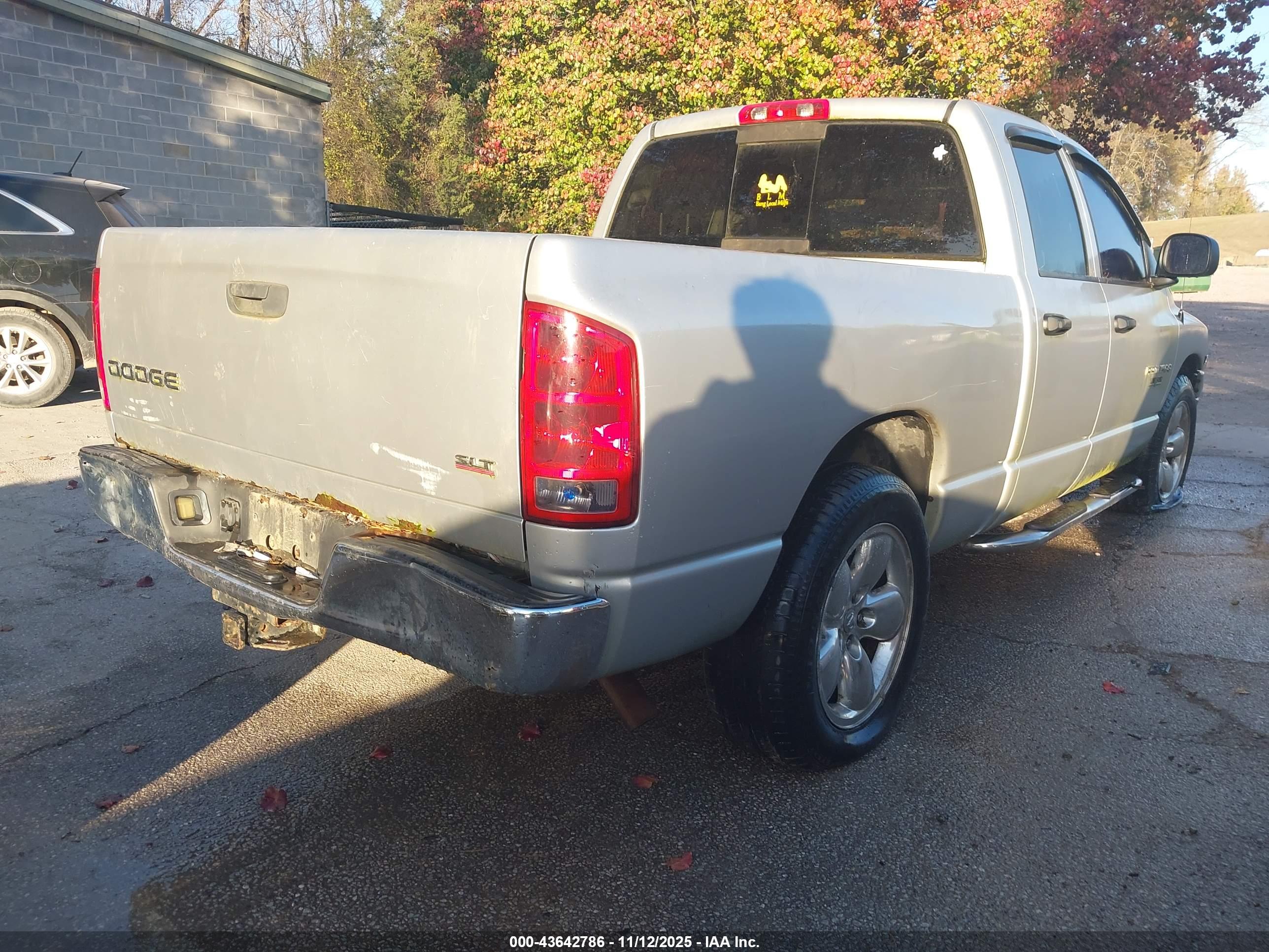 DODGE RAM image 4