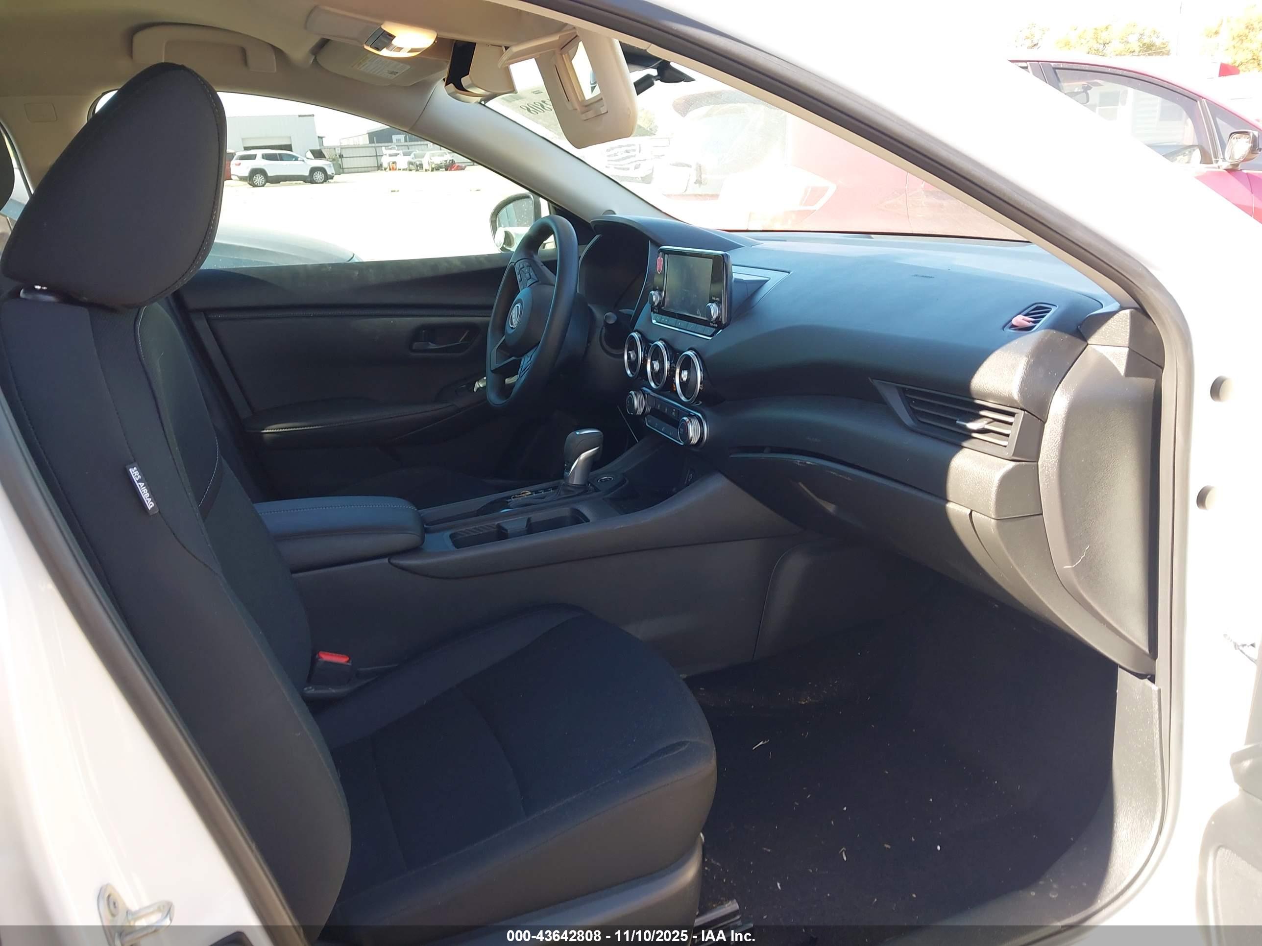 NISSAN SENTRA image 5