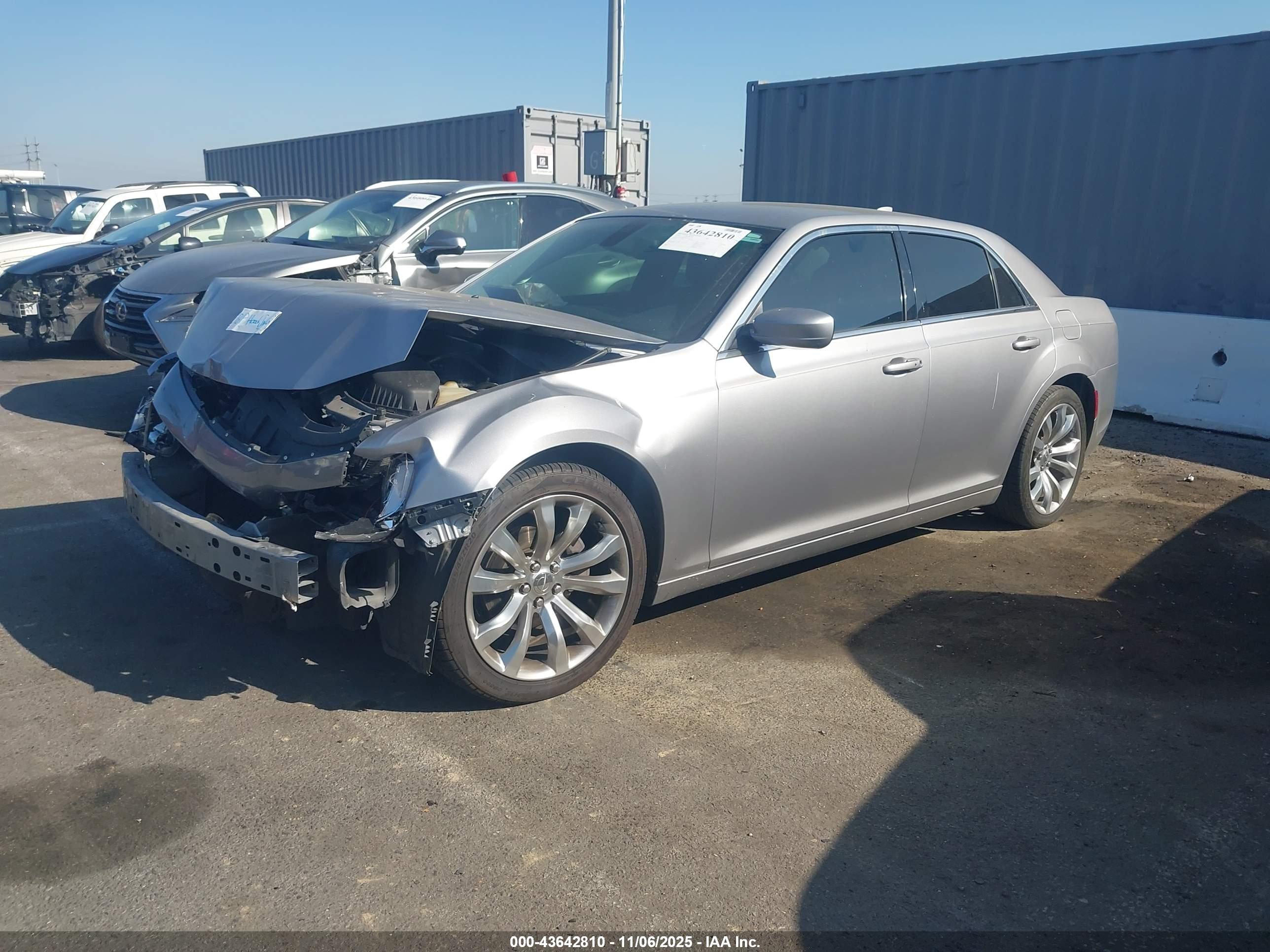 CHRYSLER 300 image 2