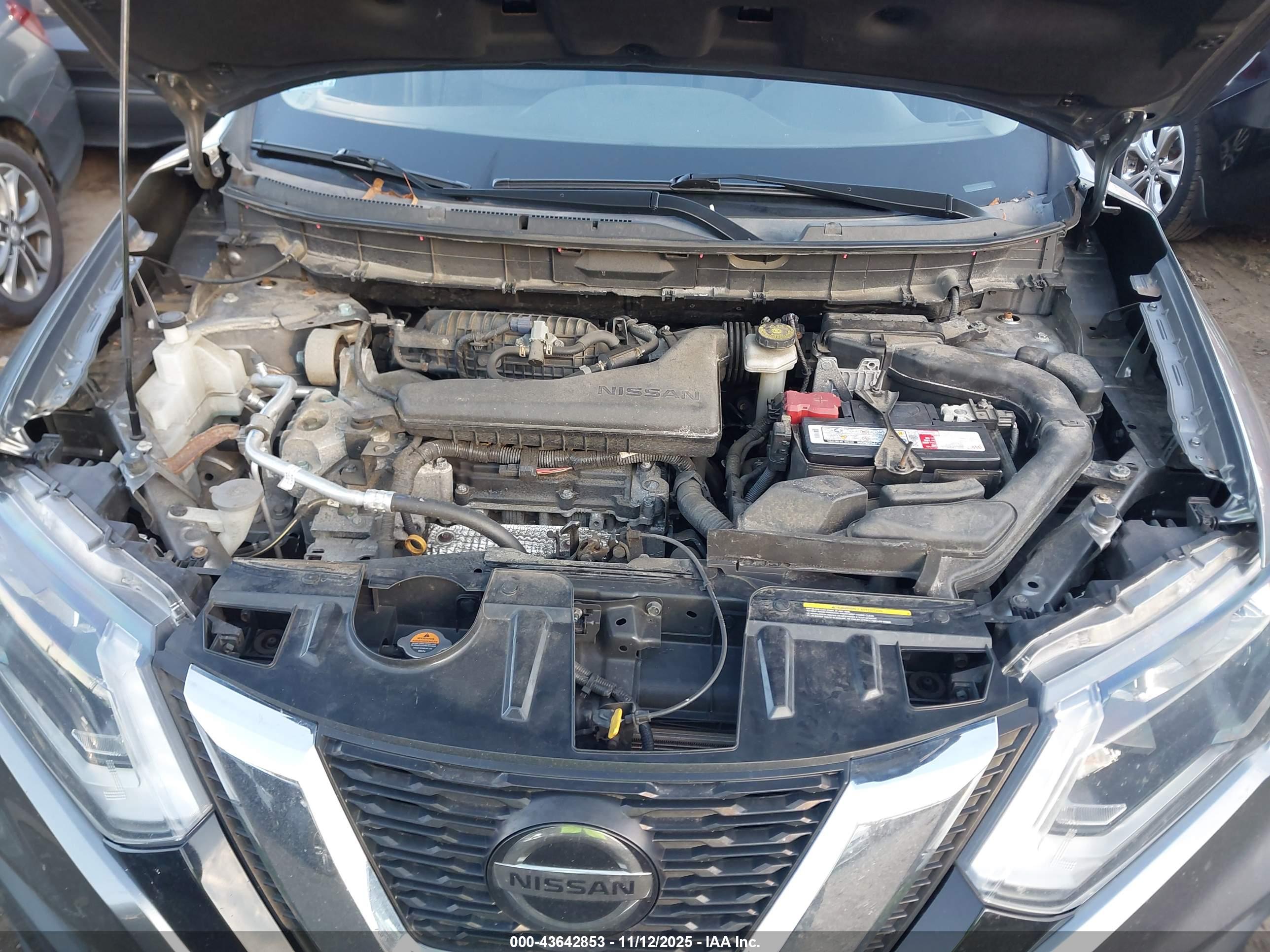 NISSAN ROGUE image 10