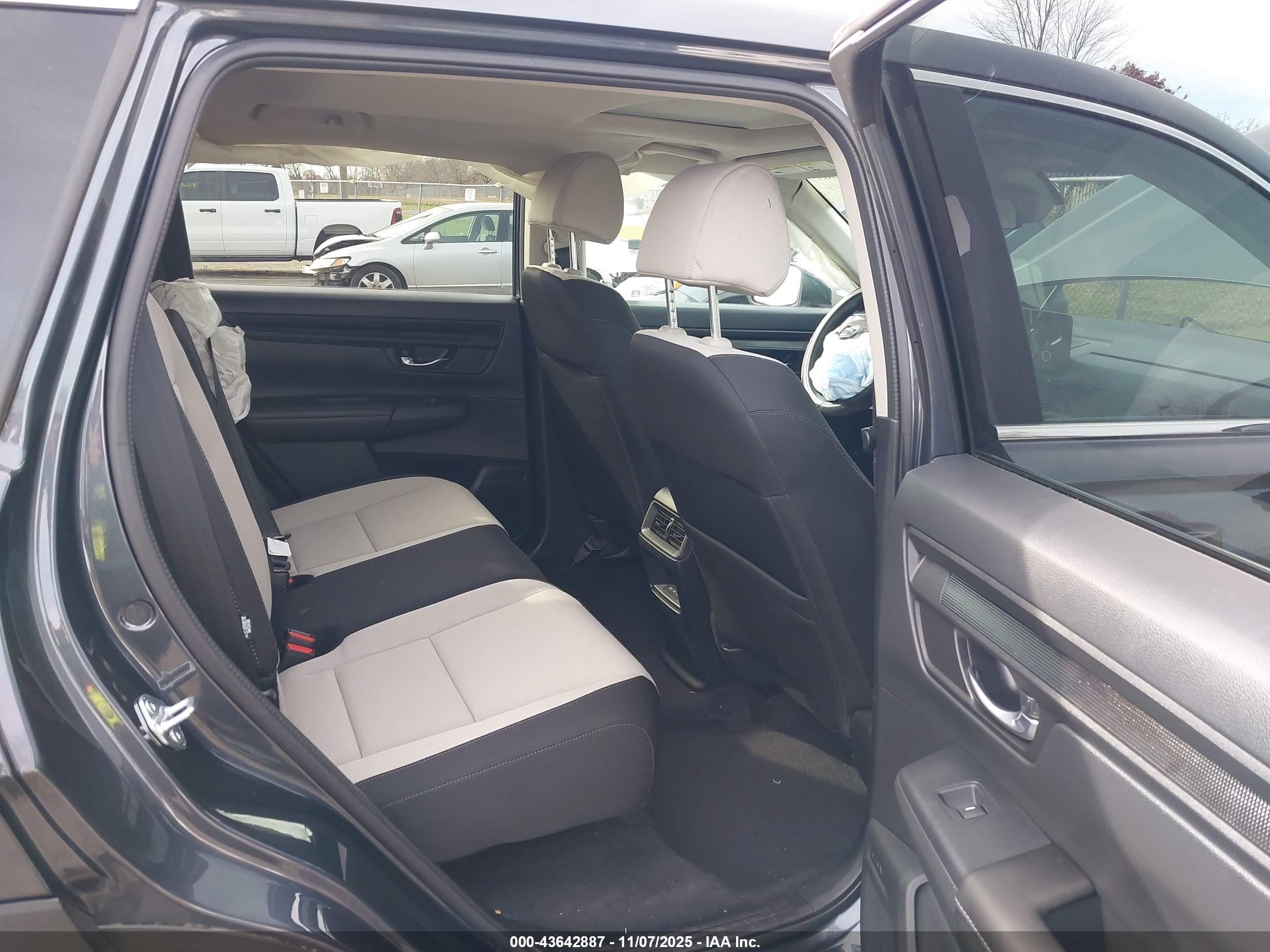 HONDA CR-V image 8