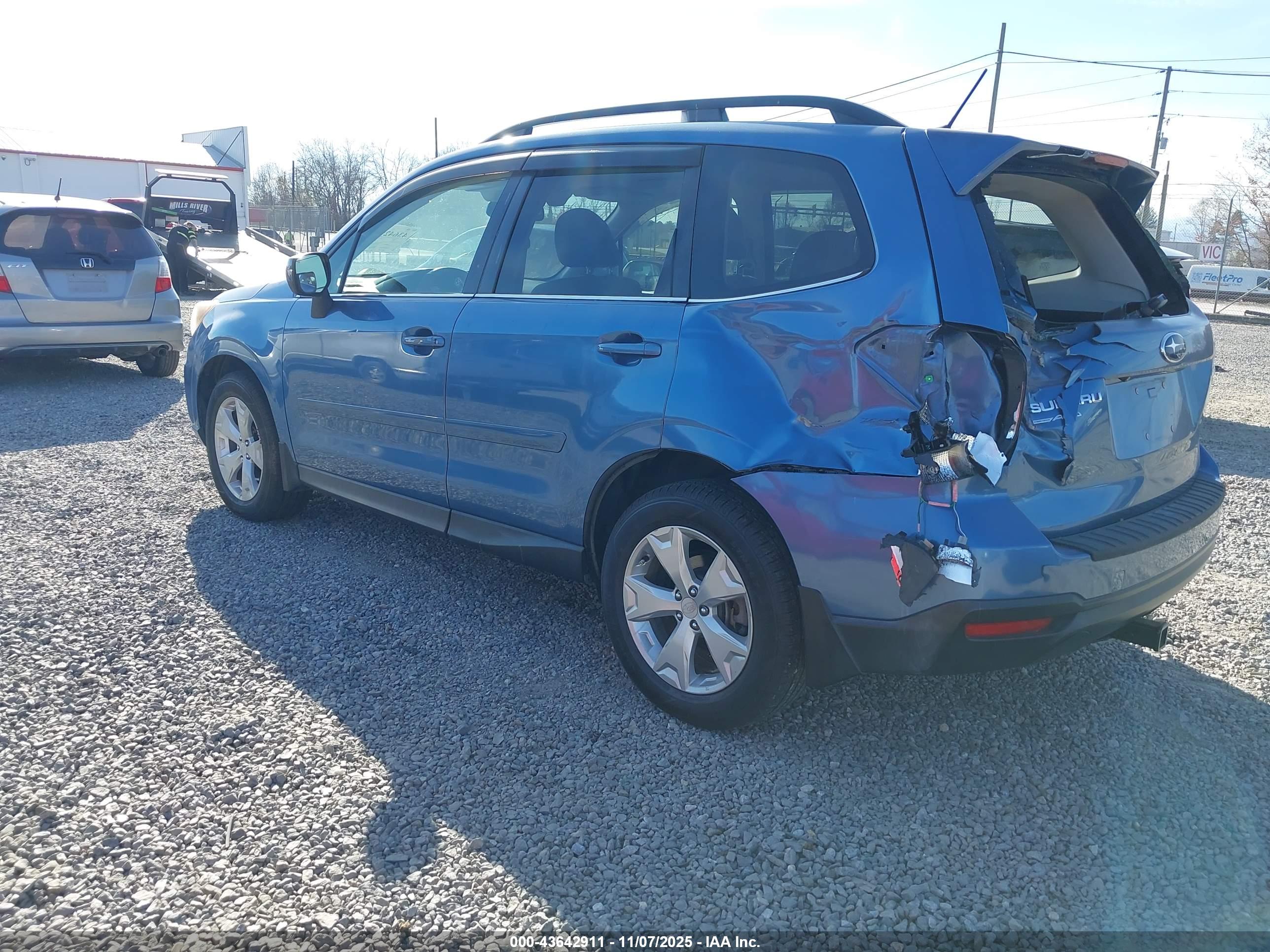 SUBARU FORESTER image 3