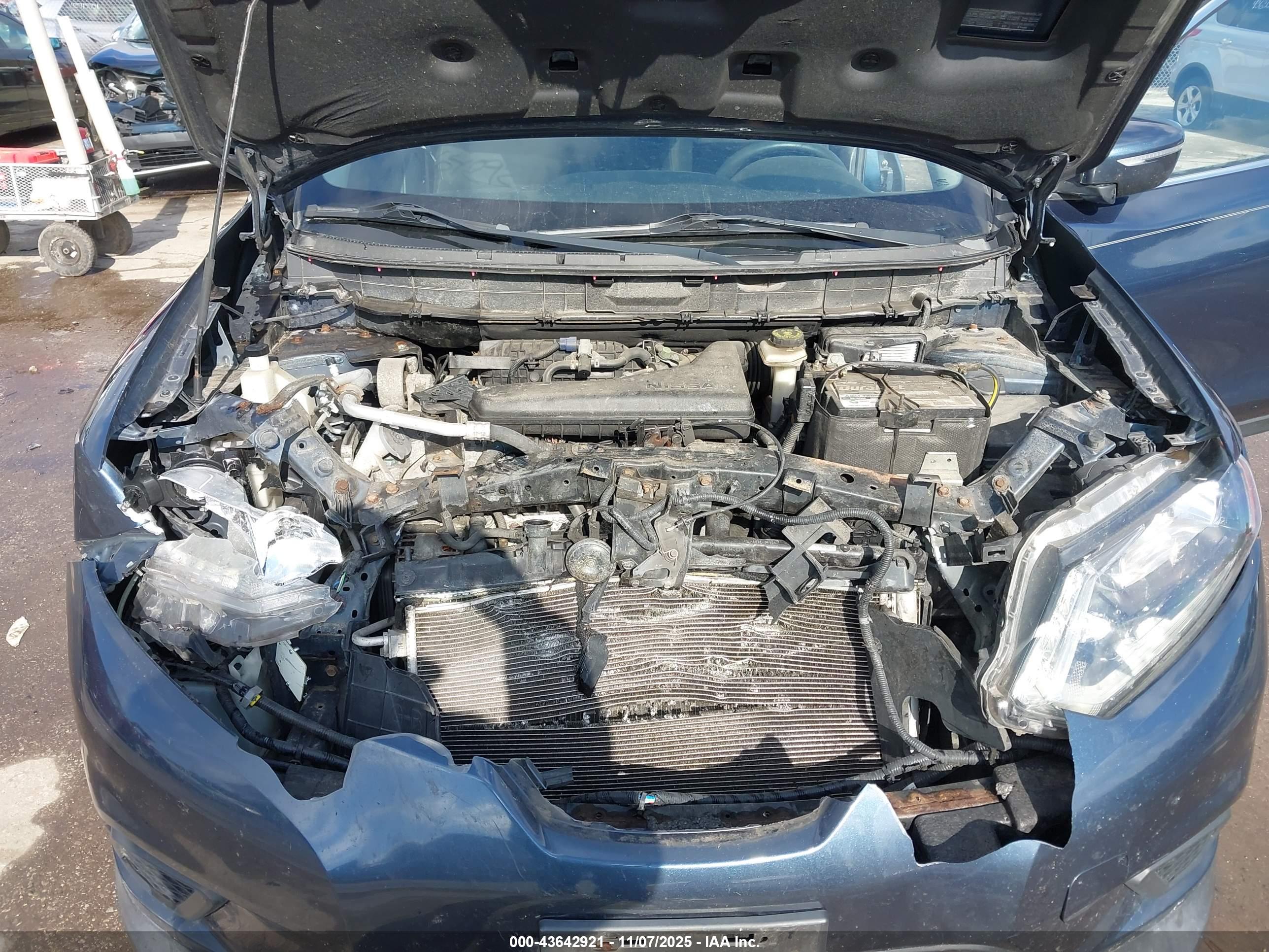 NISSAN ROGUE image 10