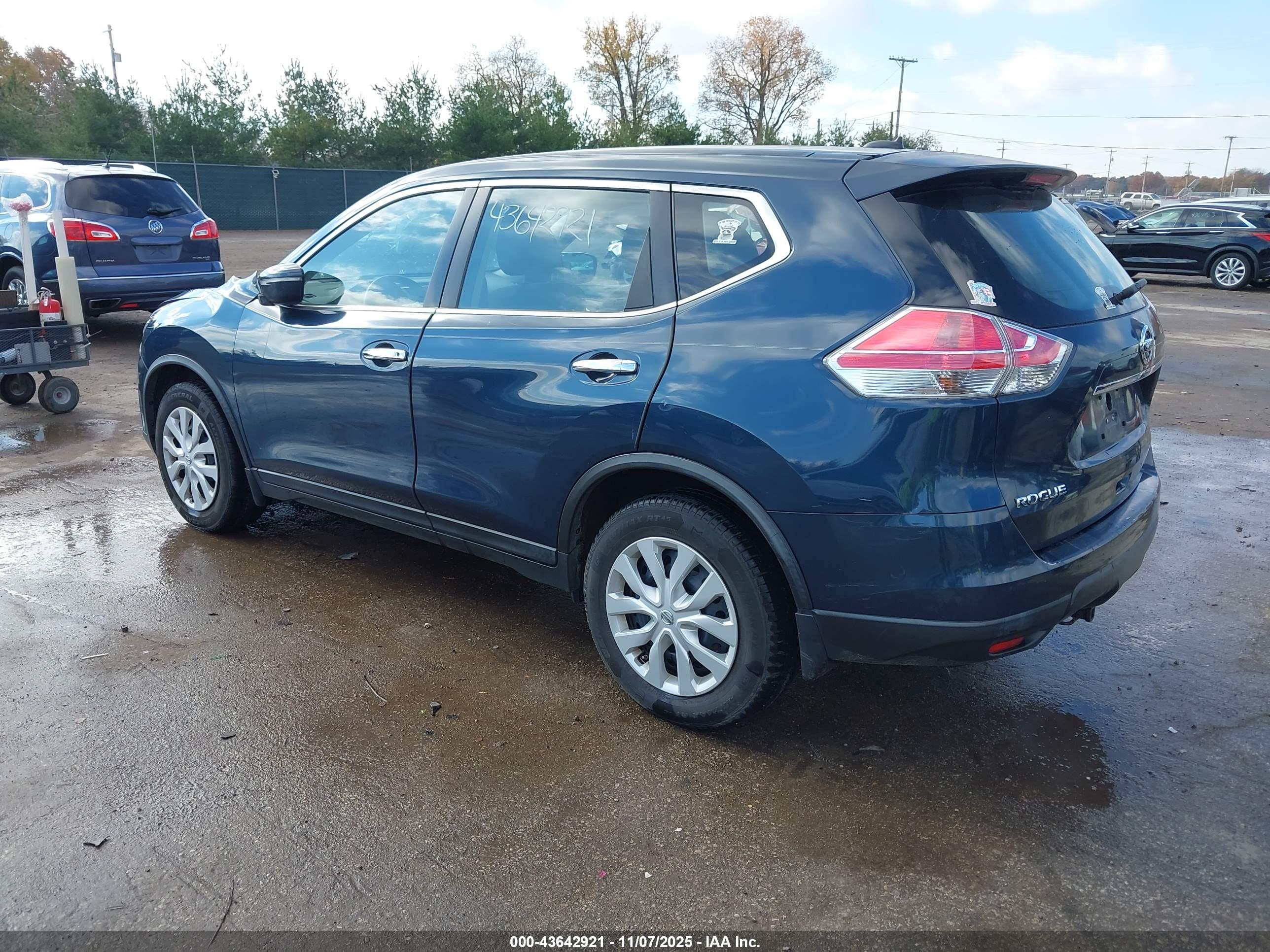 NISSAN ROGUE image 3
