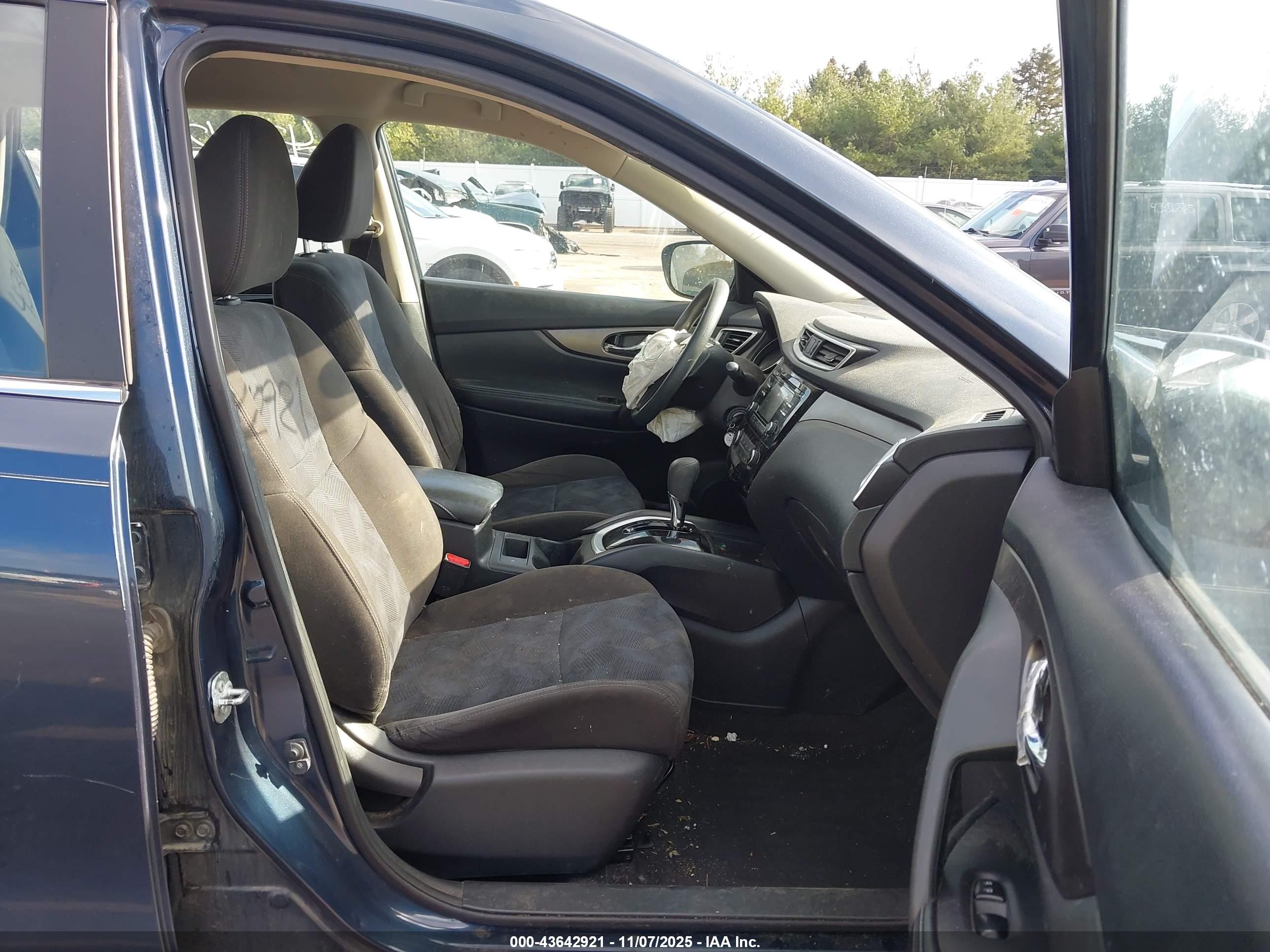 NISSAN ROGUE image 5