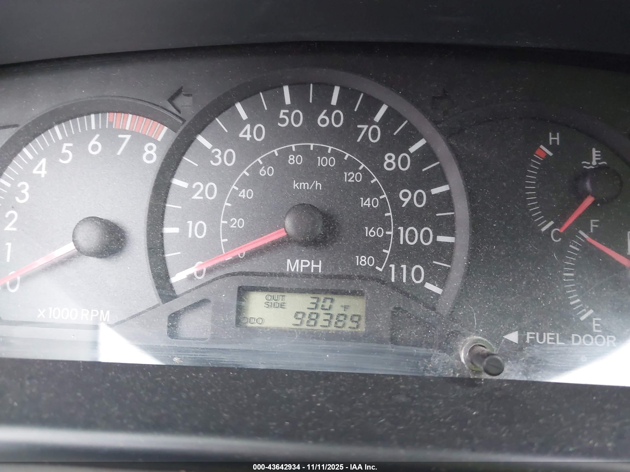 TOYOTA COROLLA image 7