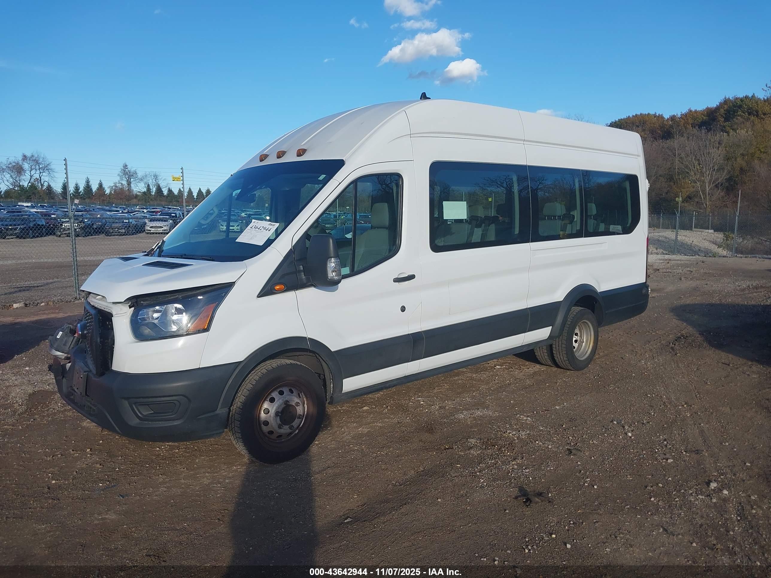 FORD TRANSIT-350 image 2