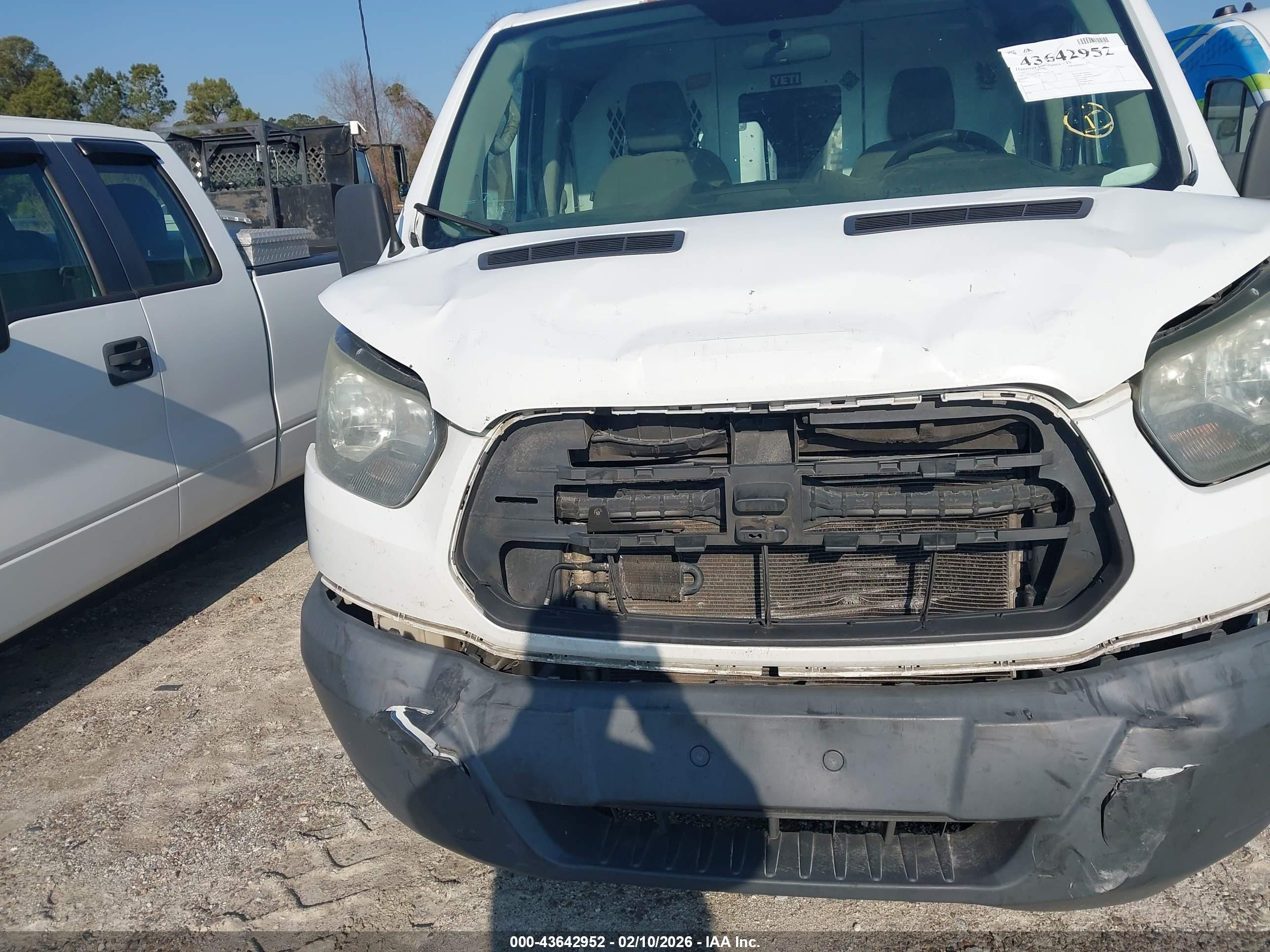 FORD TRANSIT-250 image 6