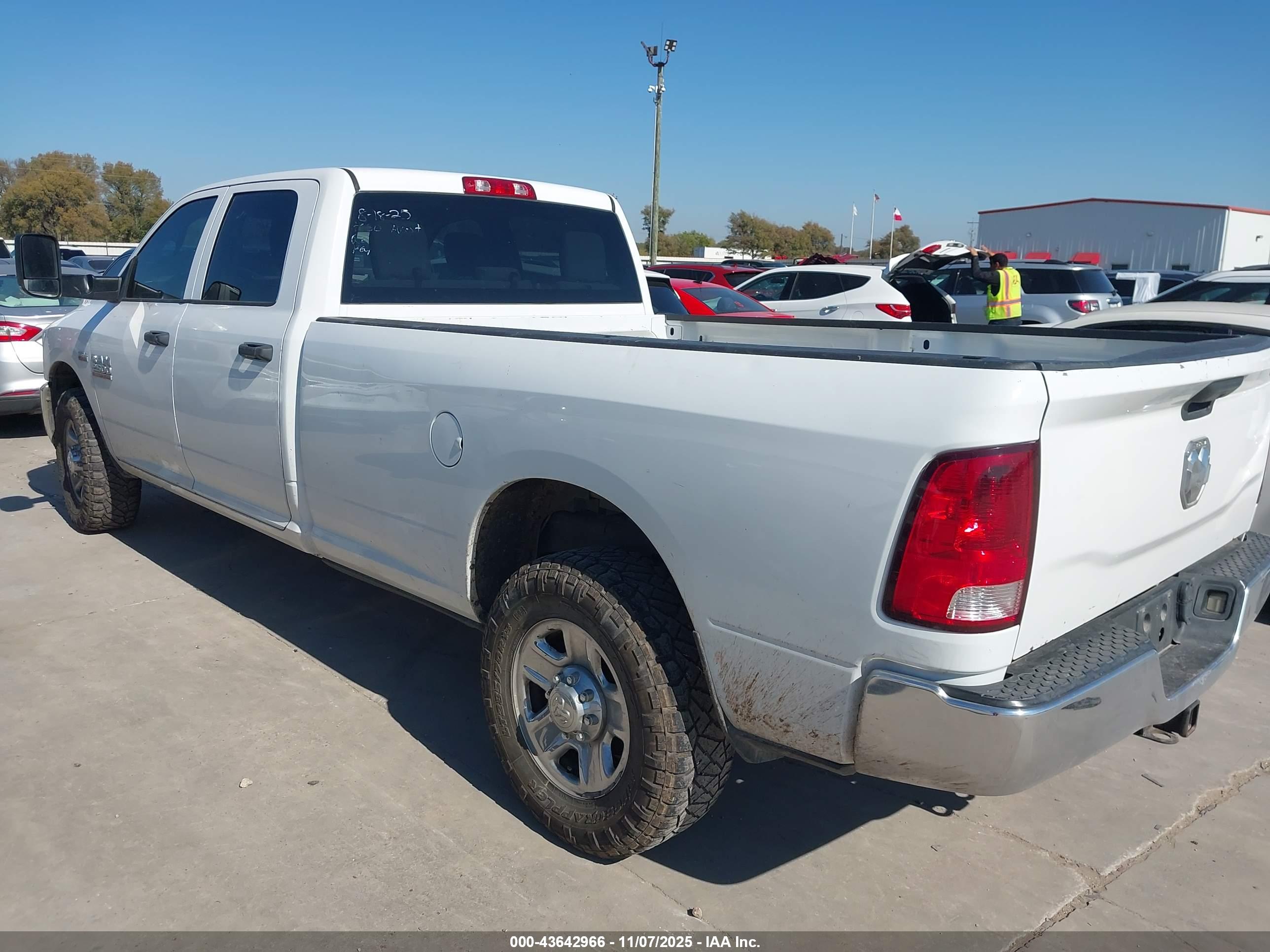 RAM 2500 image 3
