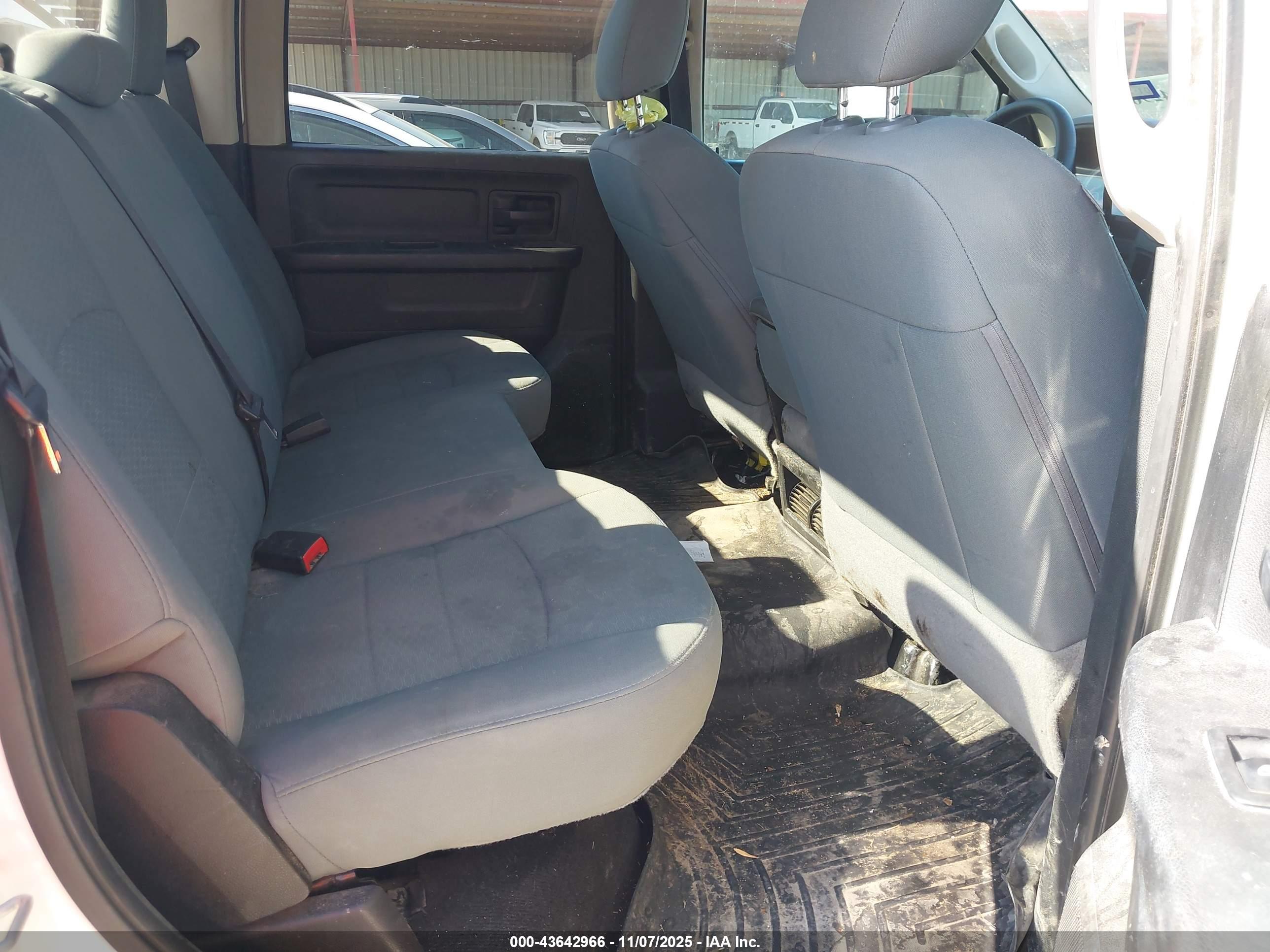 RAM 2500 image 8