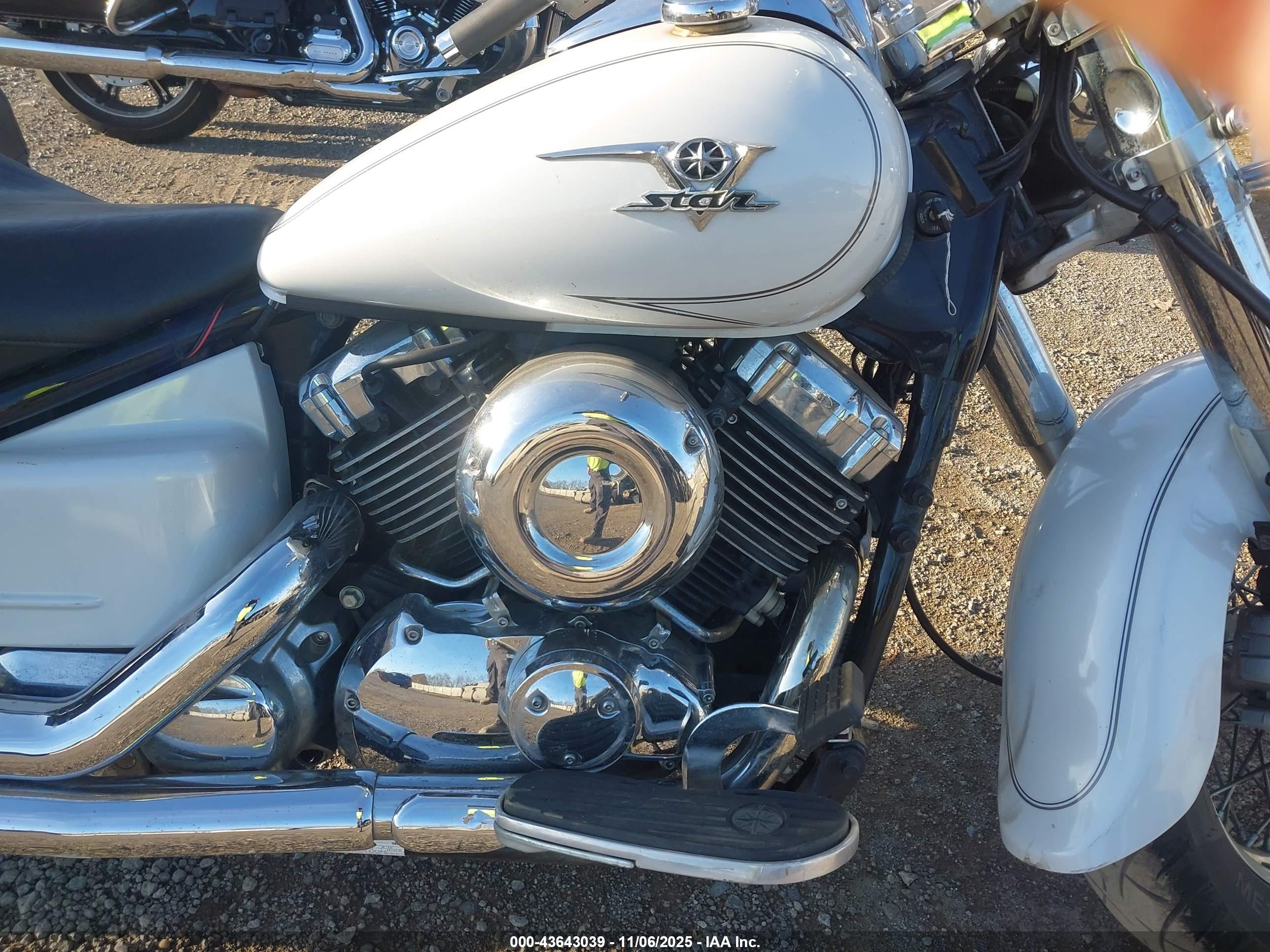 YAMAHA XVS650 image 8