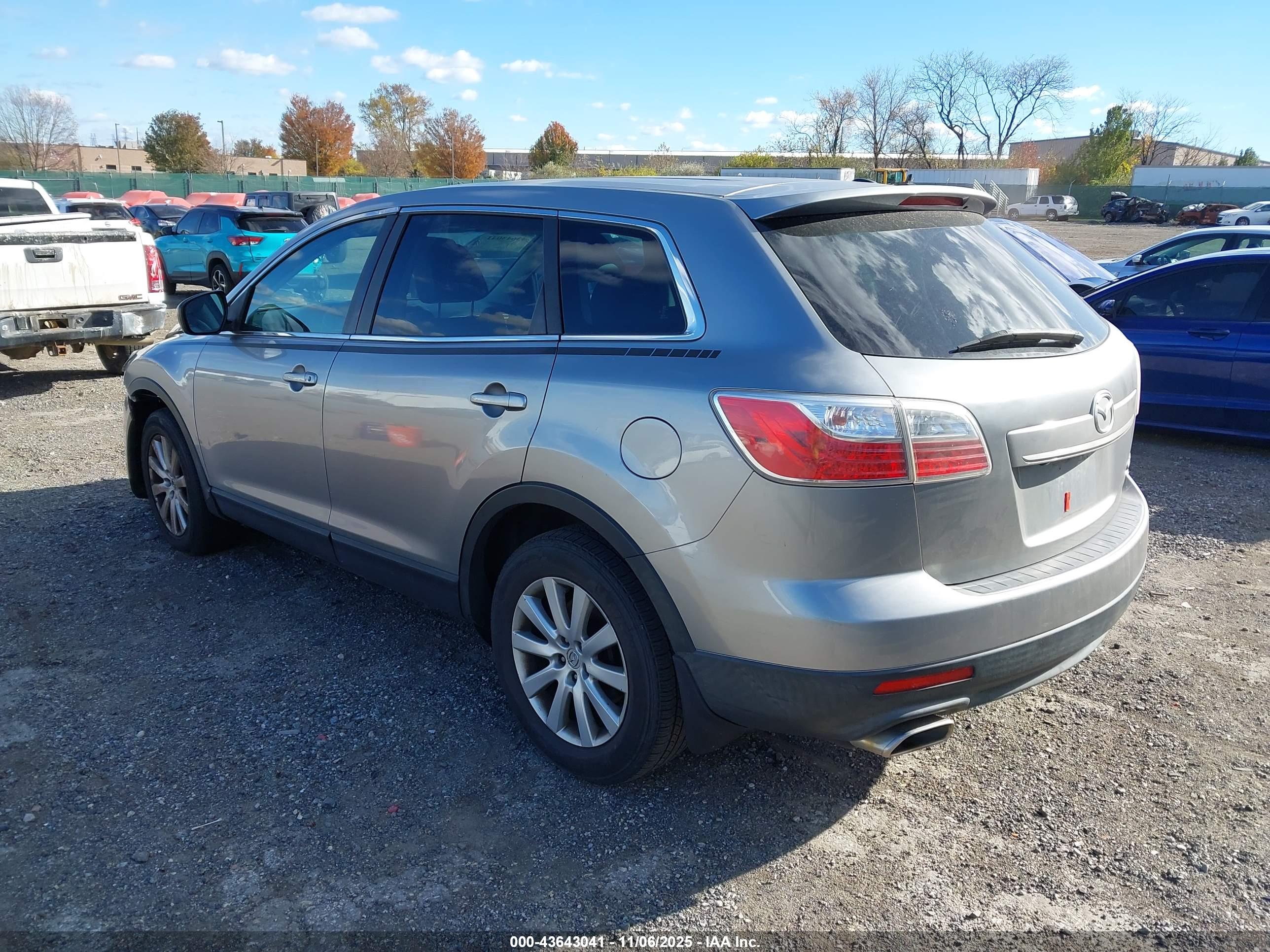 MAZDA CX-9 image 3