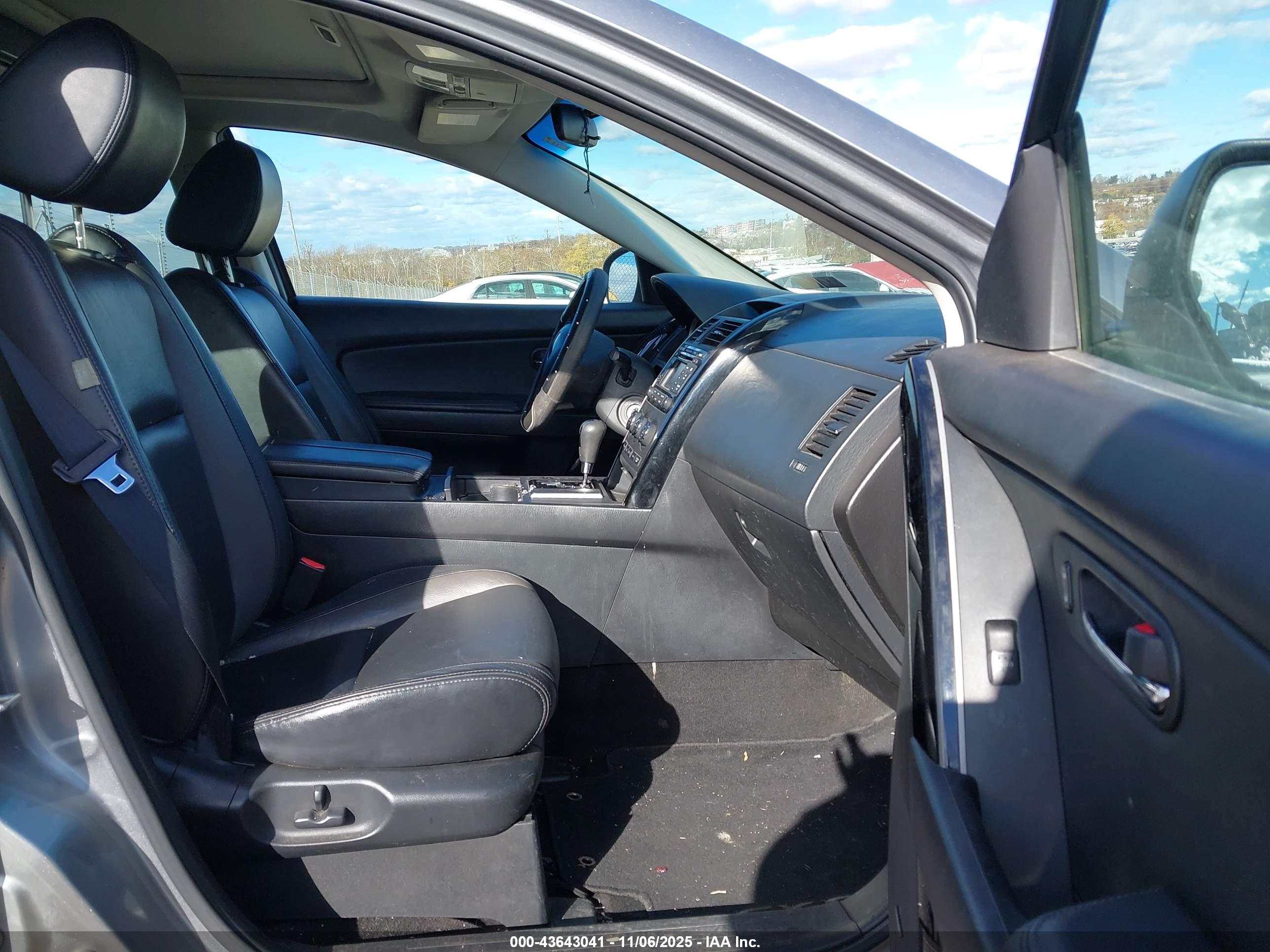 MAZDA CX-9 image 5