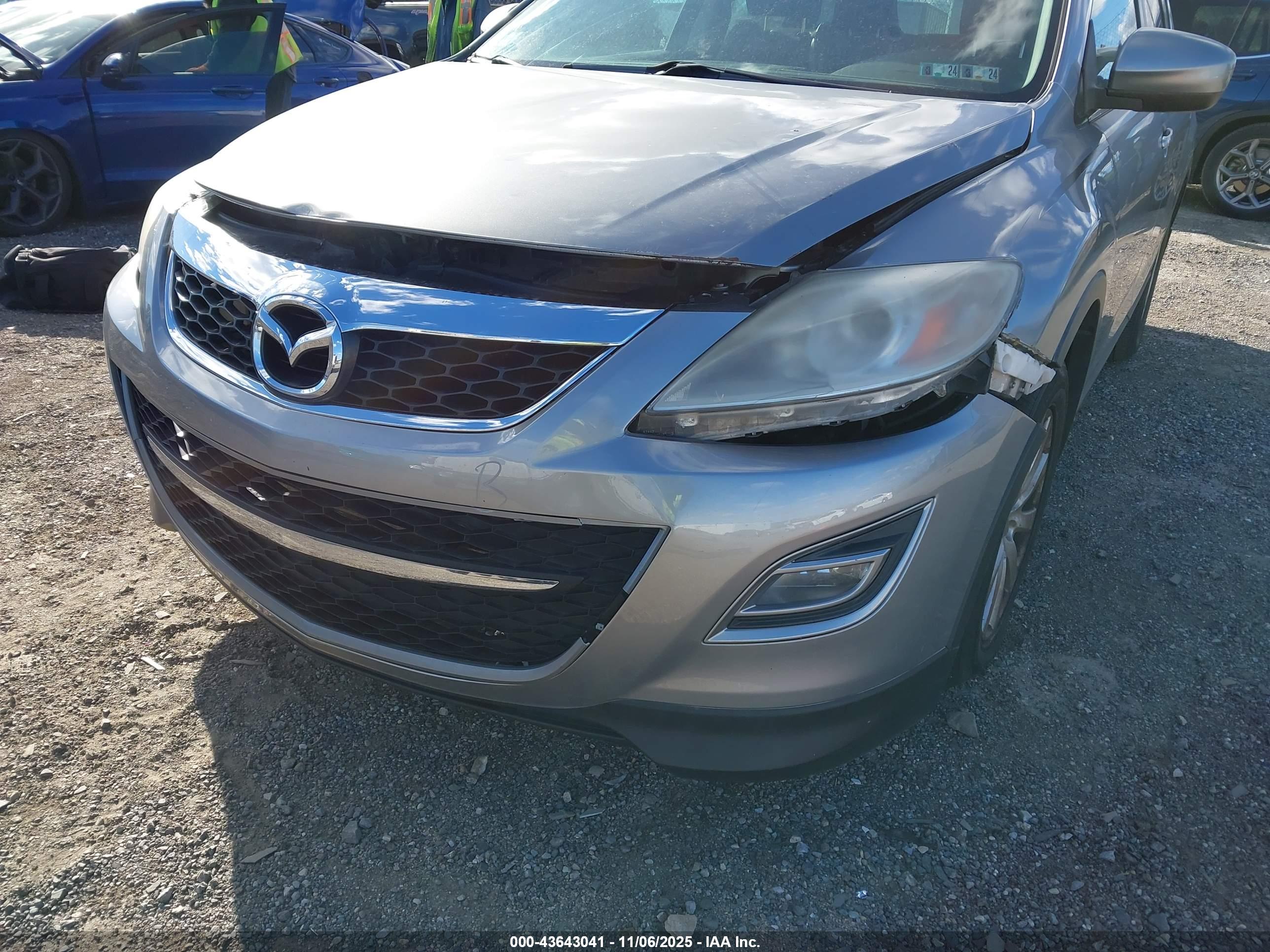 MAZDA CX-9 image 6