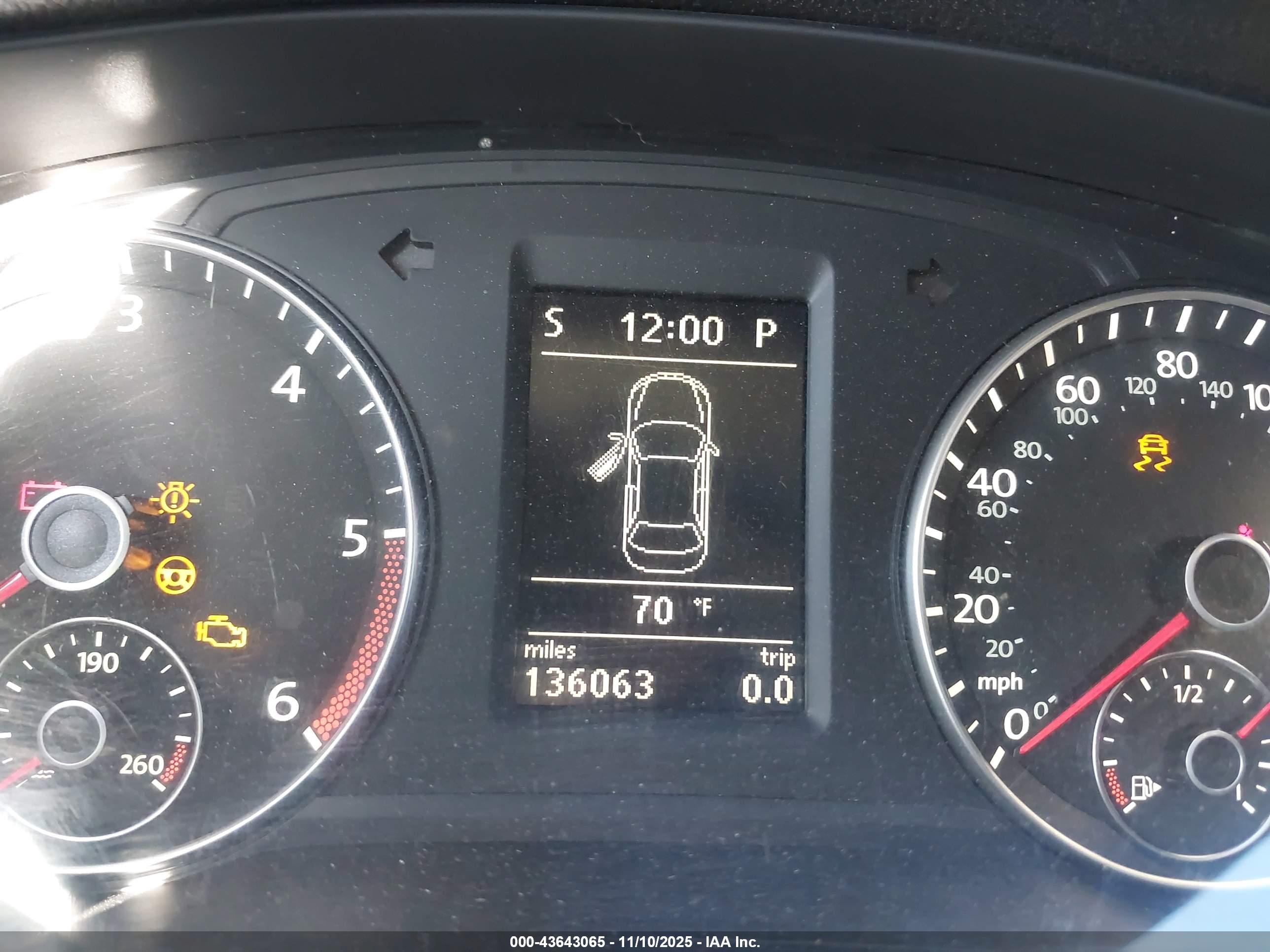 VOLKSWAGEN PASSAT image 7