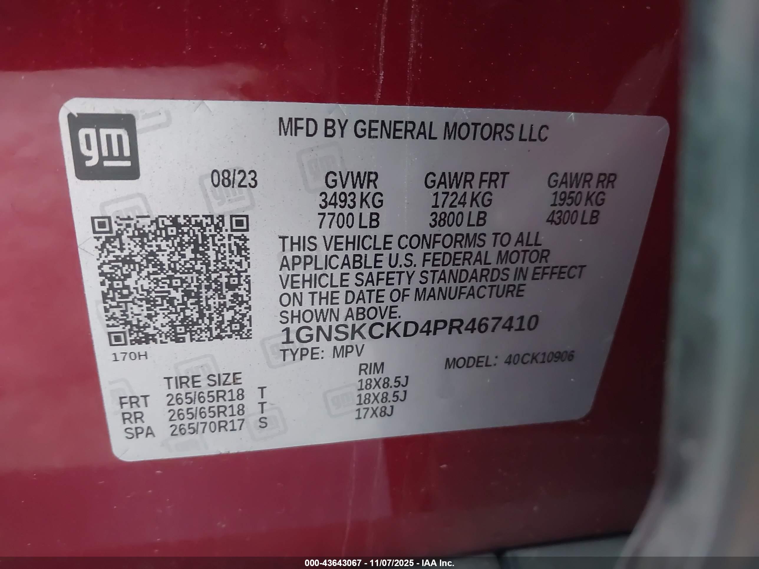 CHEVROLET SUBURBAN image 9