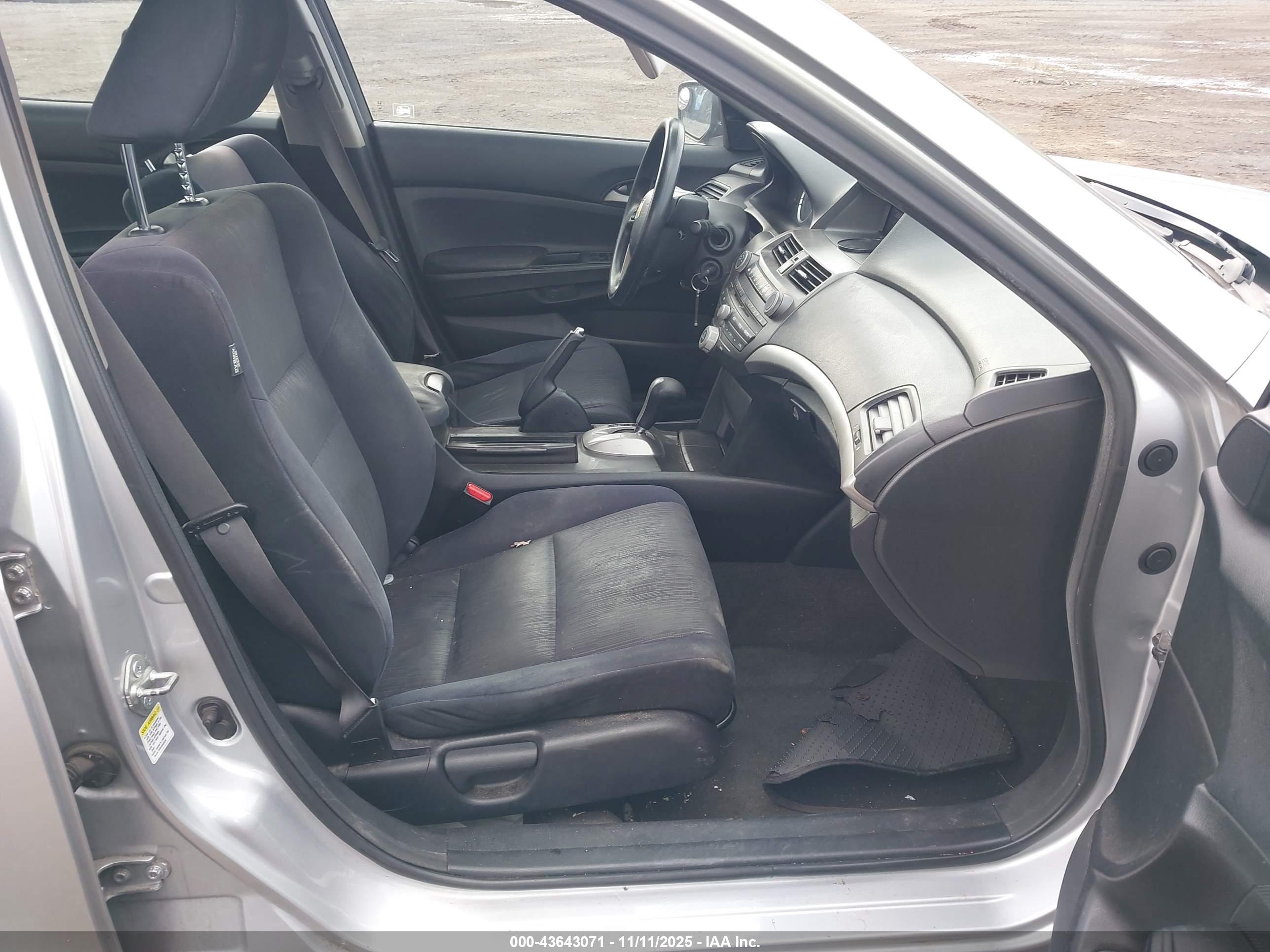 HONDA ACCORD image 5