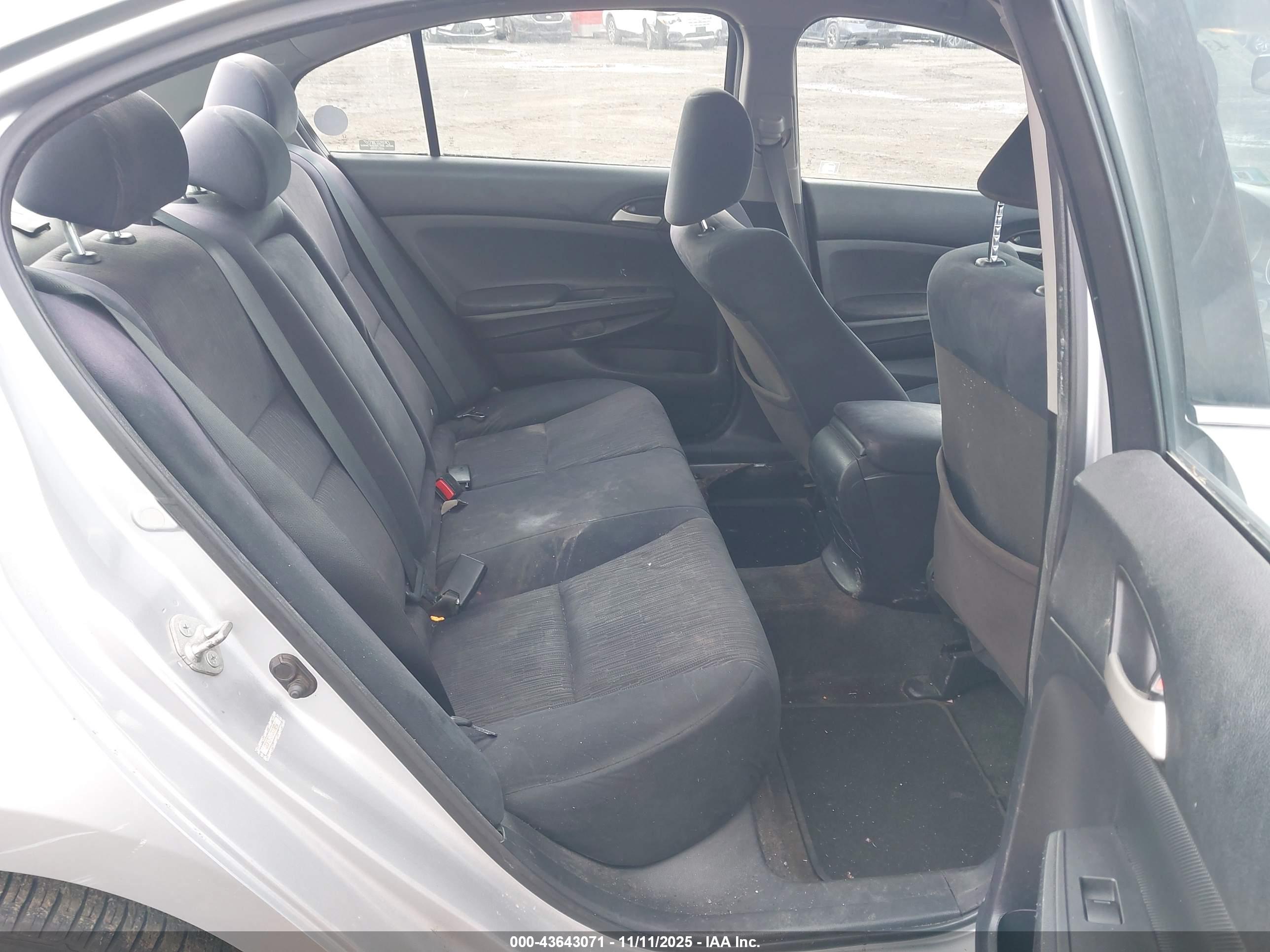 HONDA ACCORD image 8