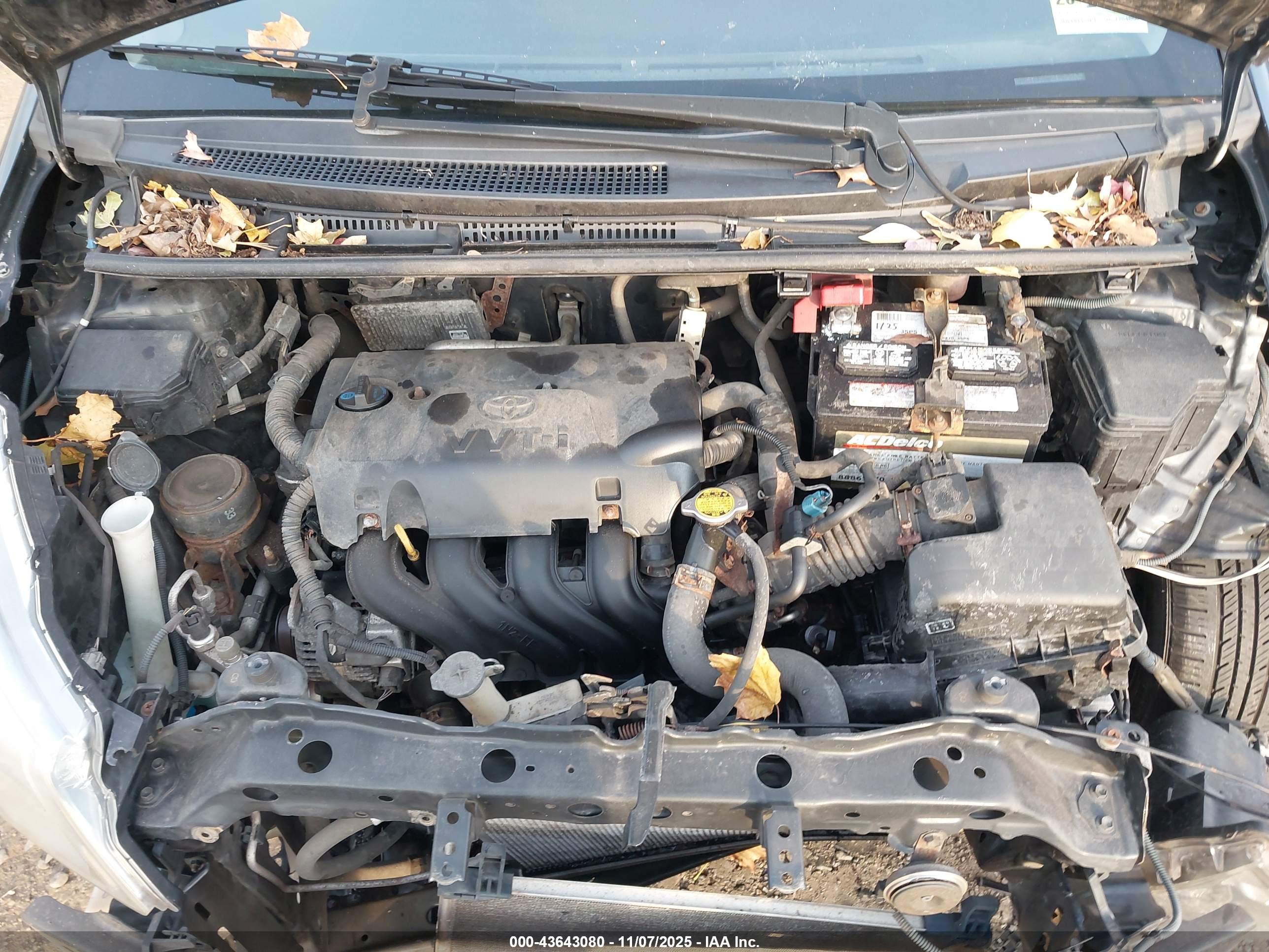 TOYOTA YARIS image 10