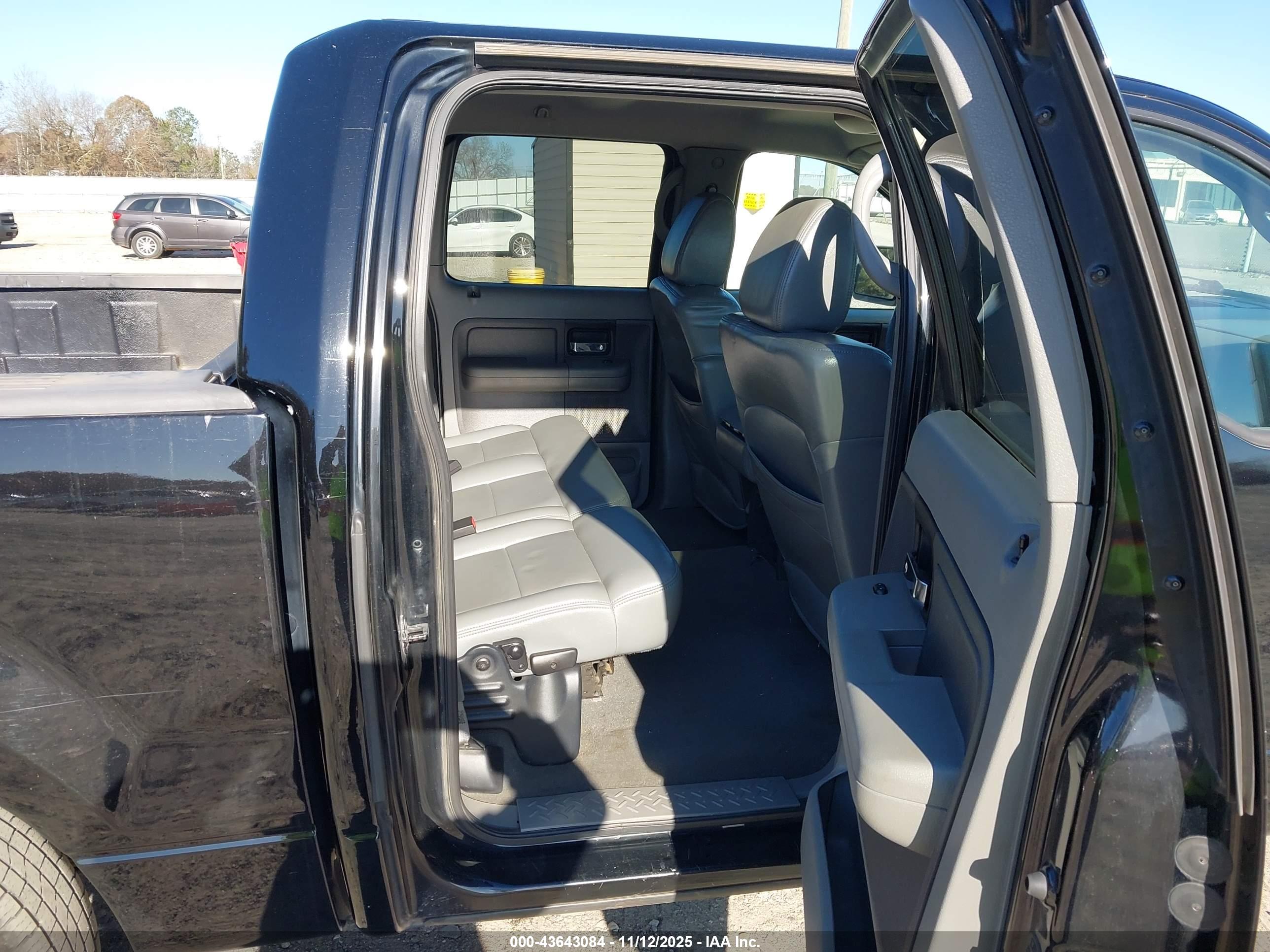 FORD F-150 image 8