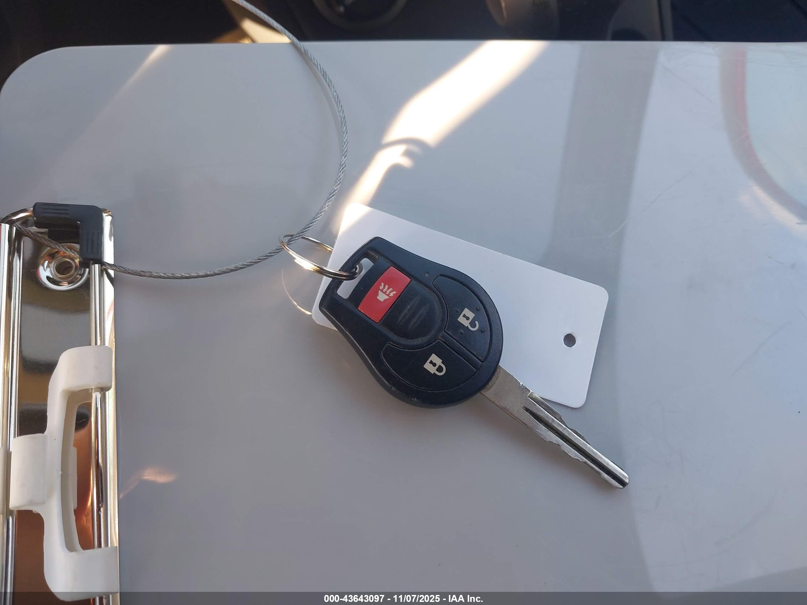 NISSAN ROGUE image 11