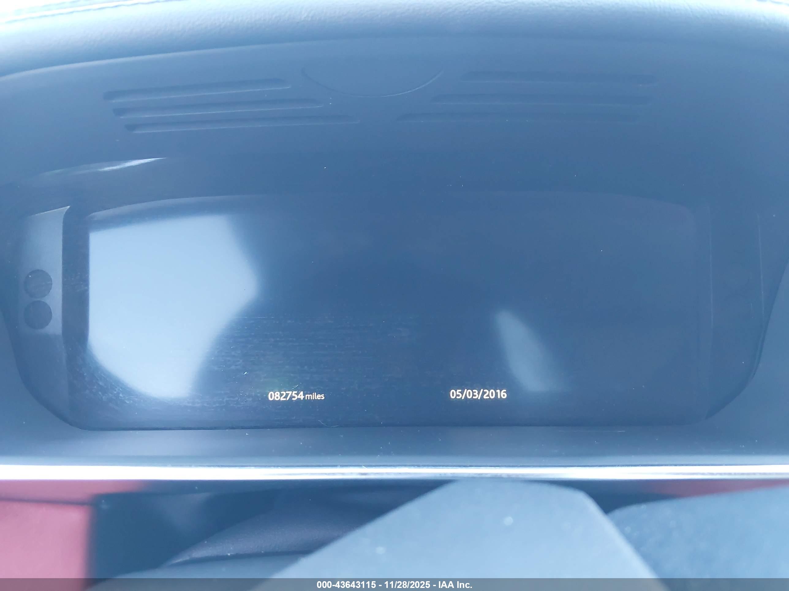 LAND ROVER image 7