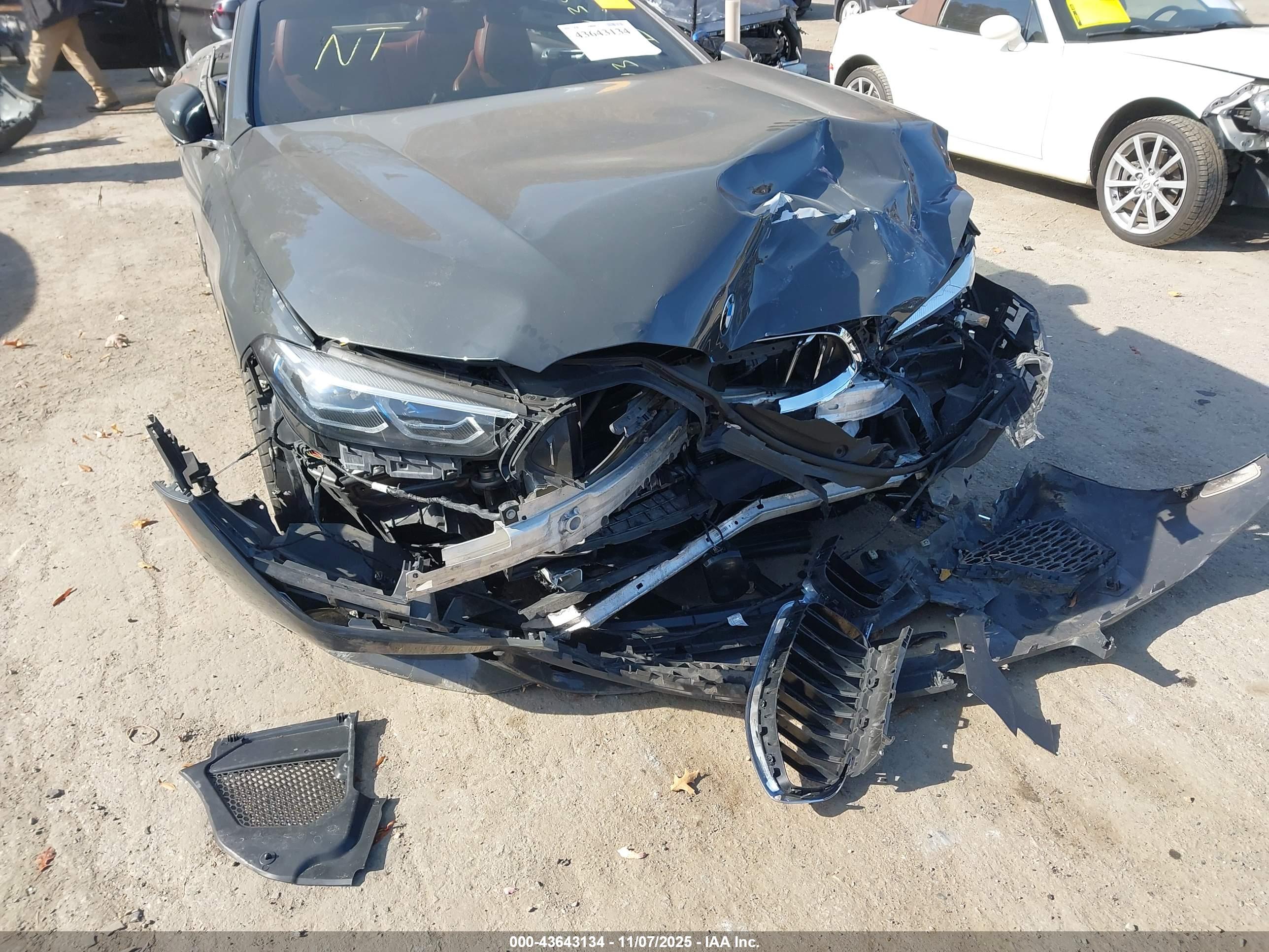 BMW M850I image 6