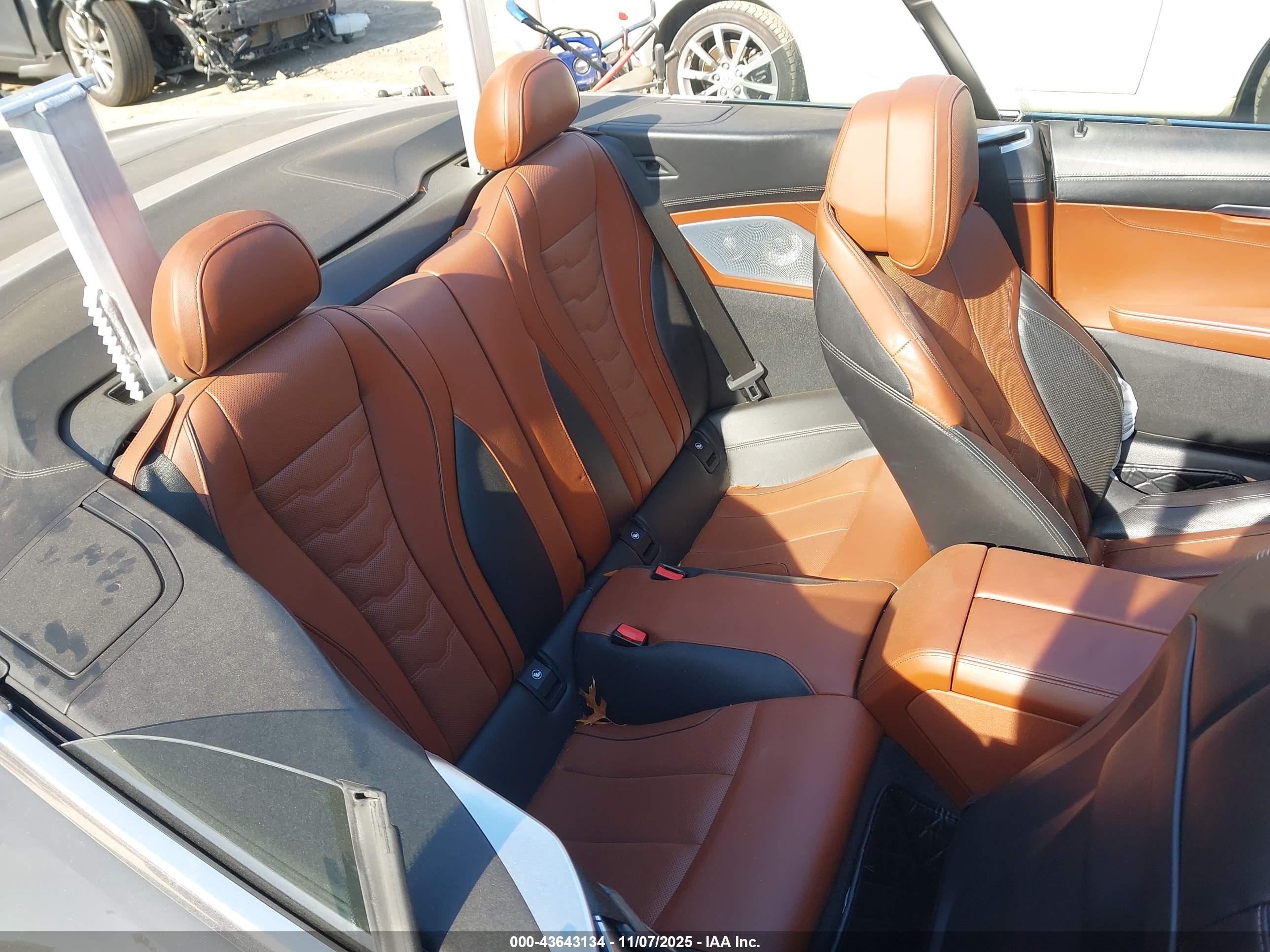 BMW M850I image 8