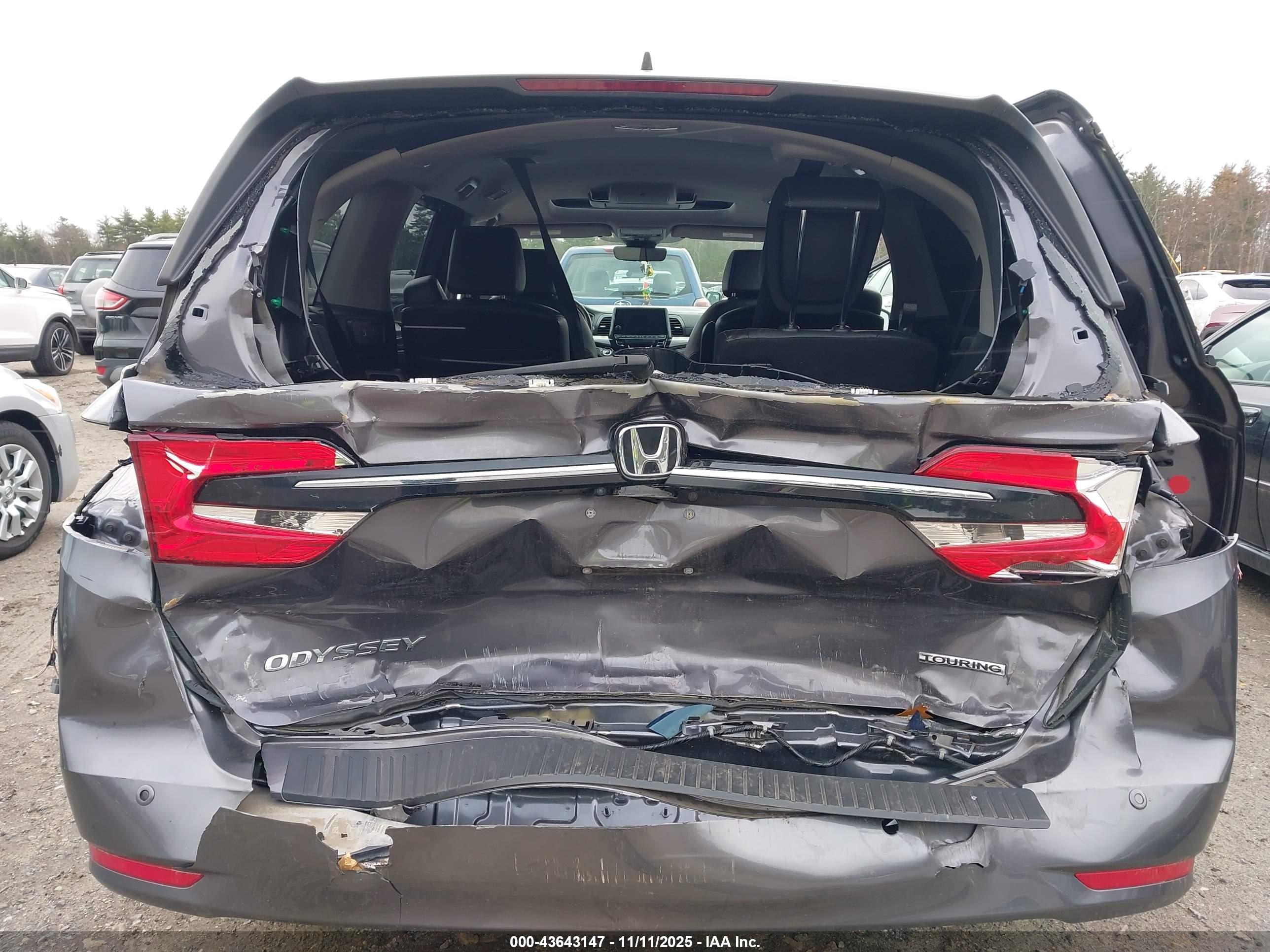 HONDA ODYSSEY image 6