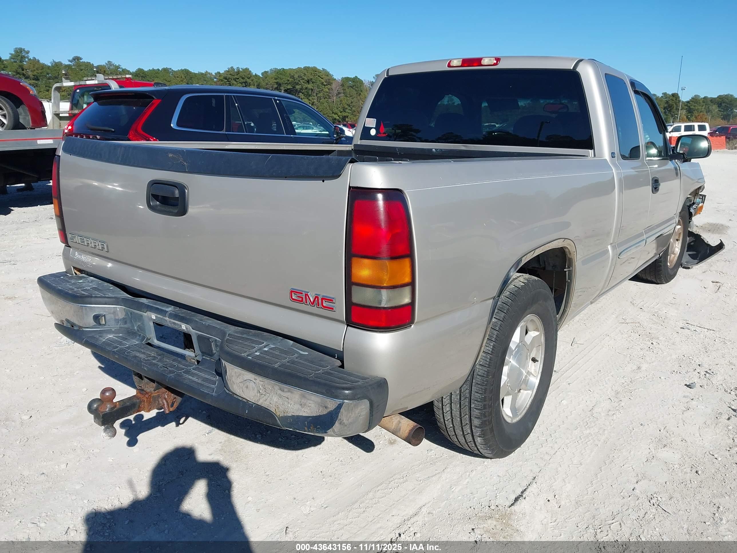 GMC SIERRA image 4