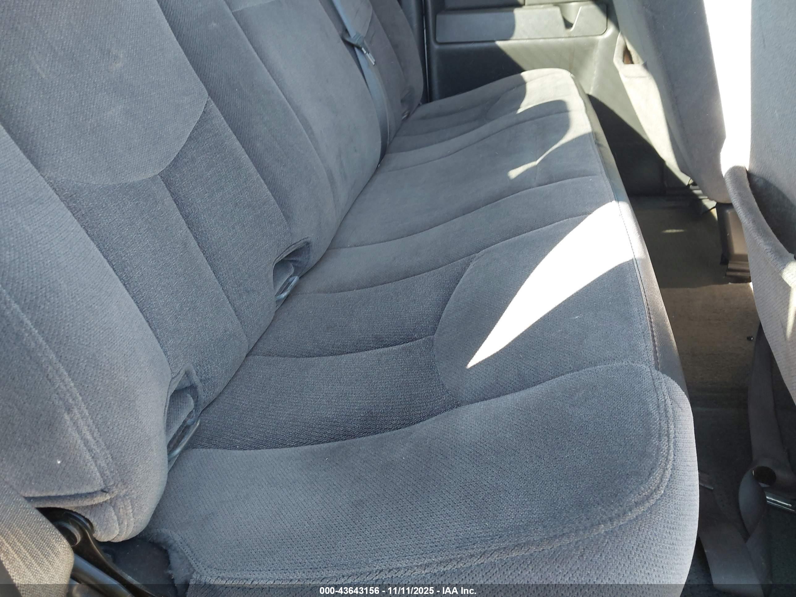 GMC SIERRA image 8