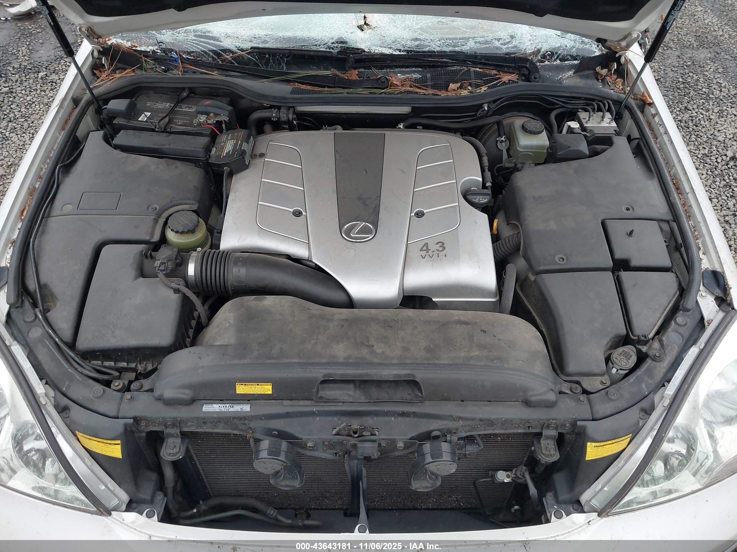 LEXUS LS image 10