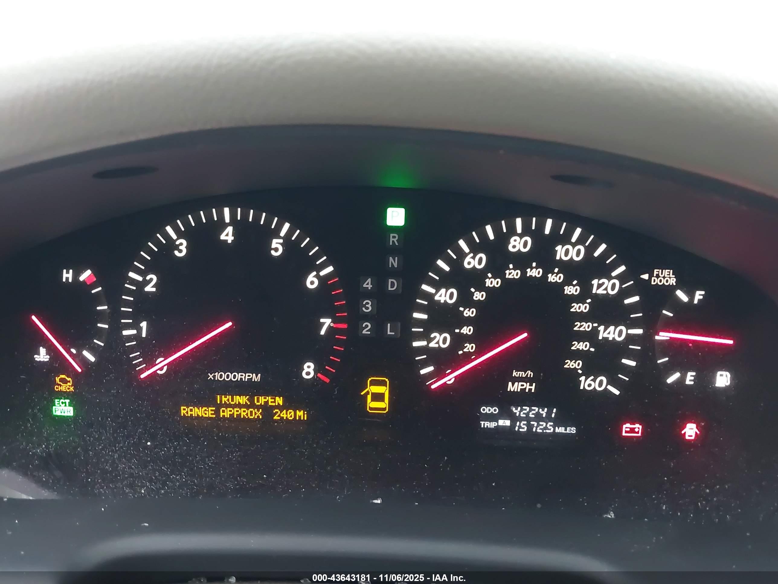 LEXUS LS image 7