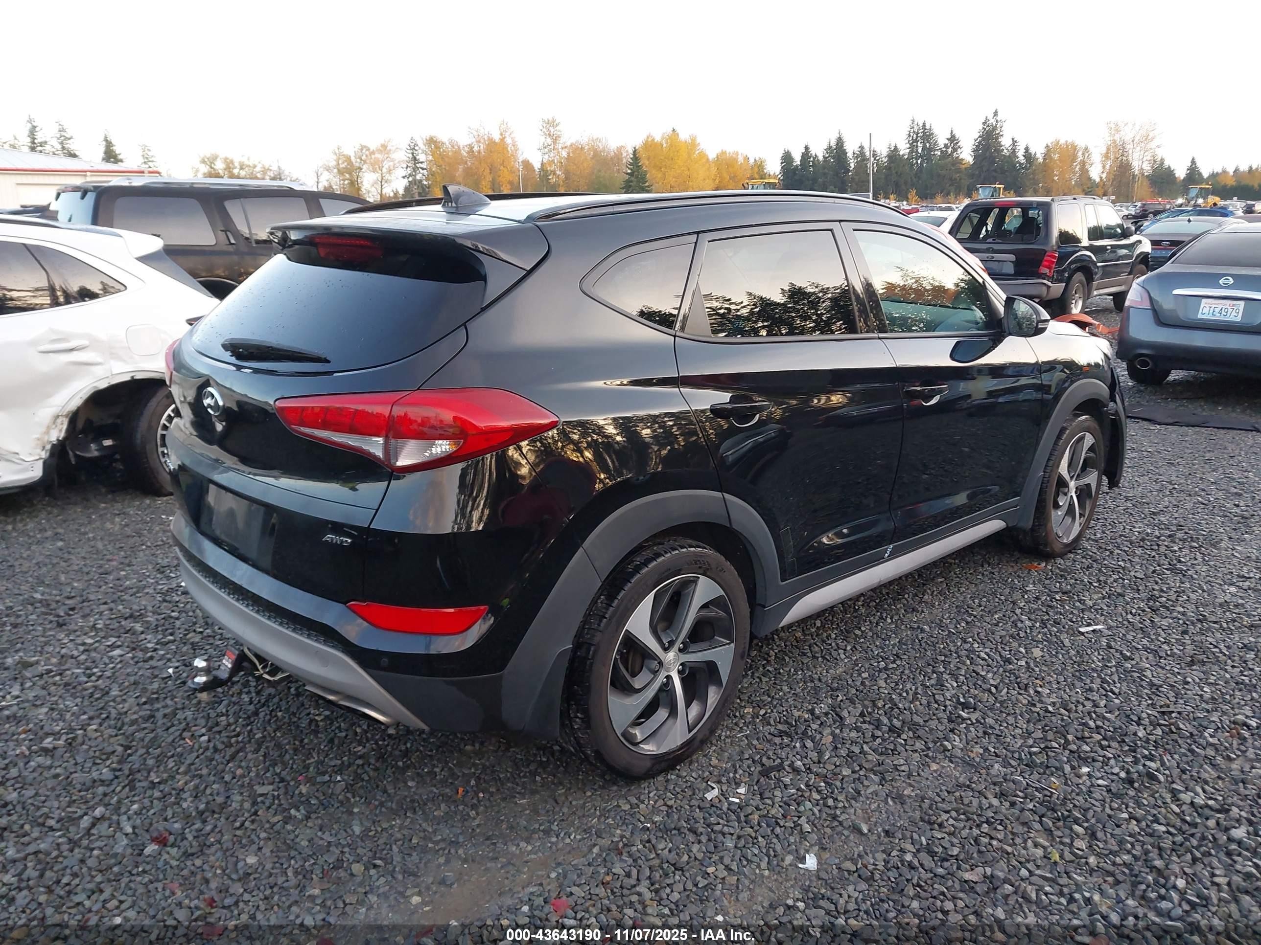 HYUNDAI TUCSON image 4