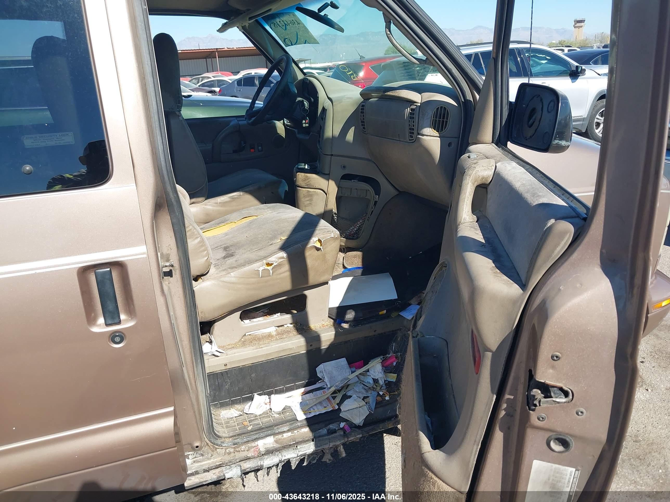 GMC SAFARI image 5