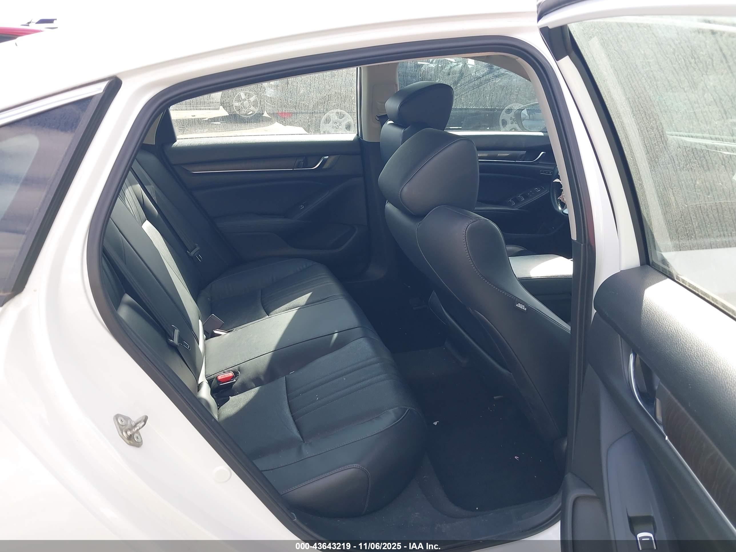 HONDA ACCORD image 8