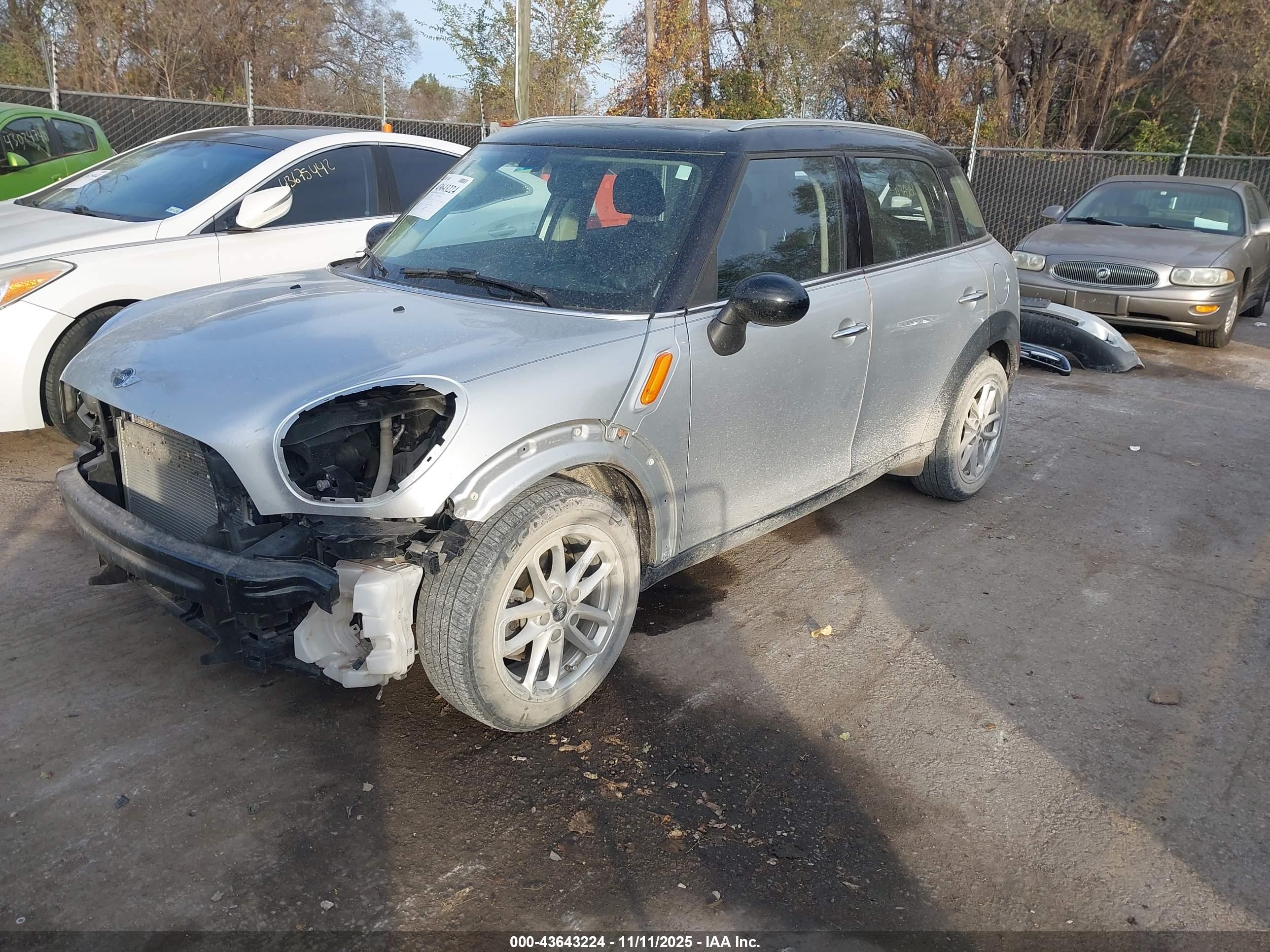 MINI COUNTRYMAN image 2