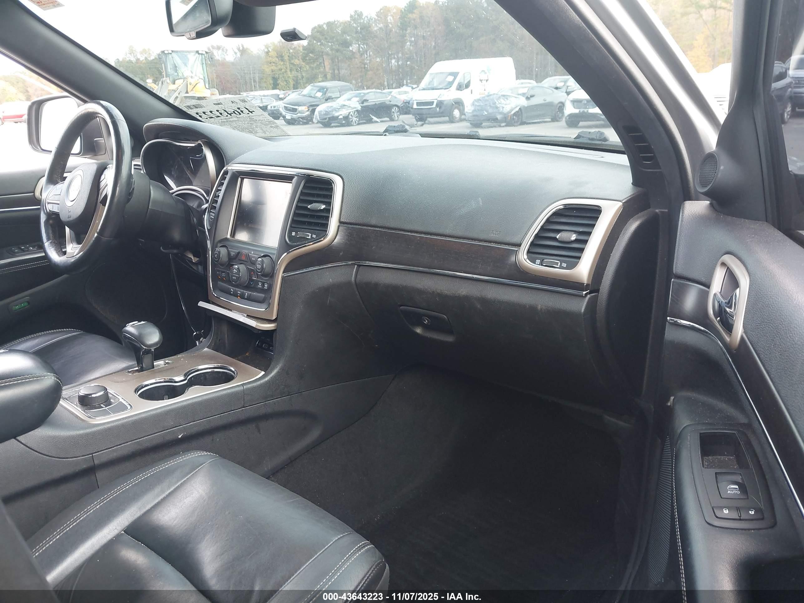 JEEP GRAND image 5