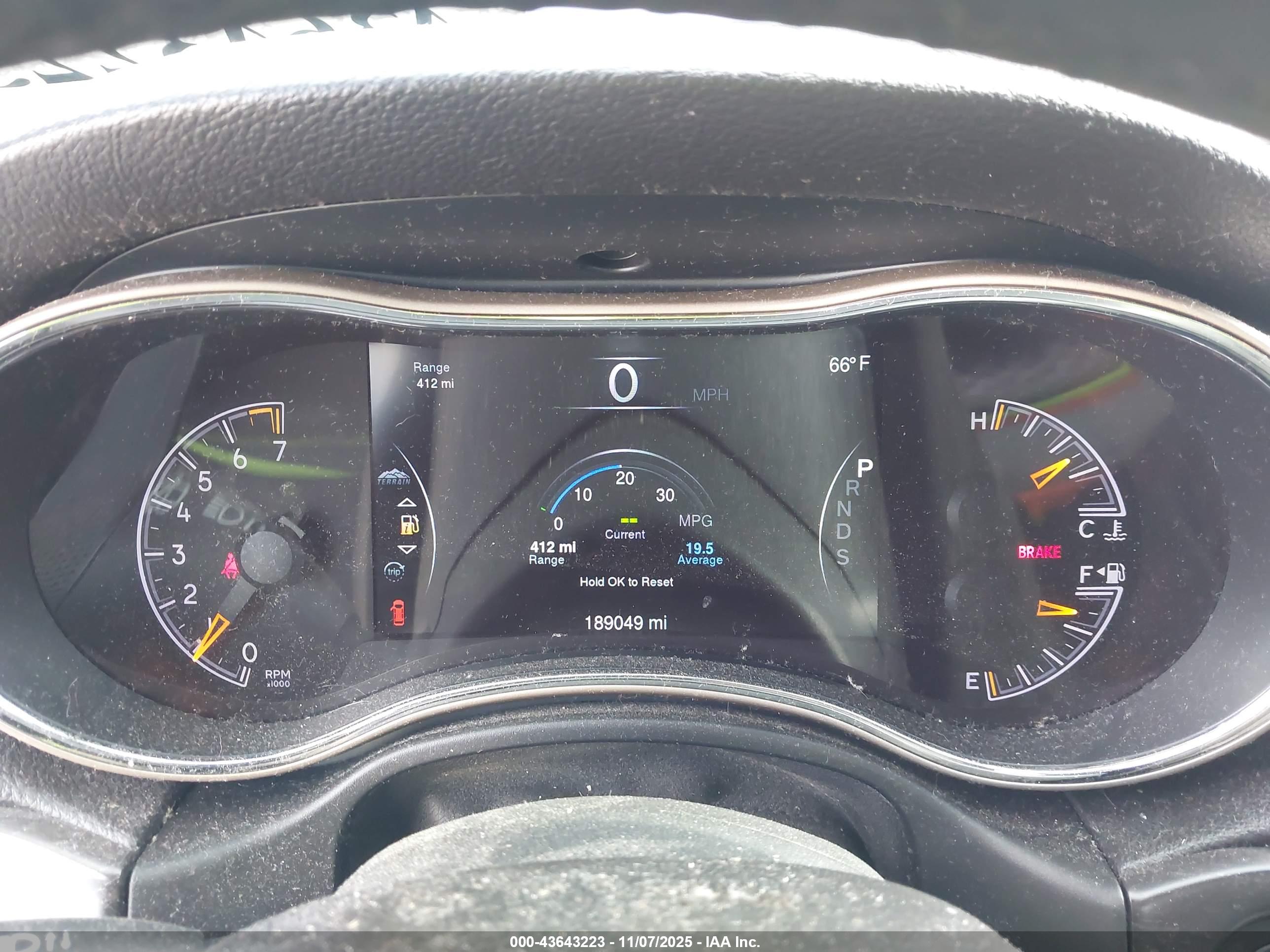 JEEP GRAND image 7