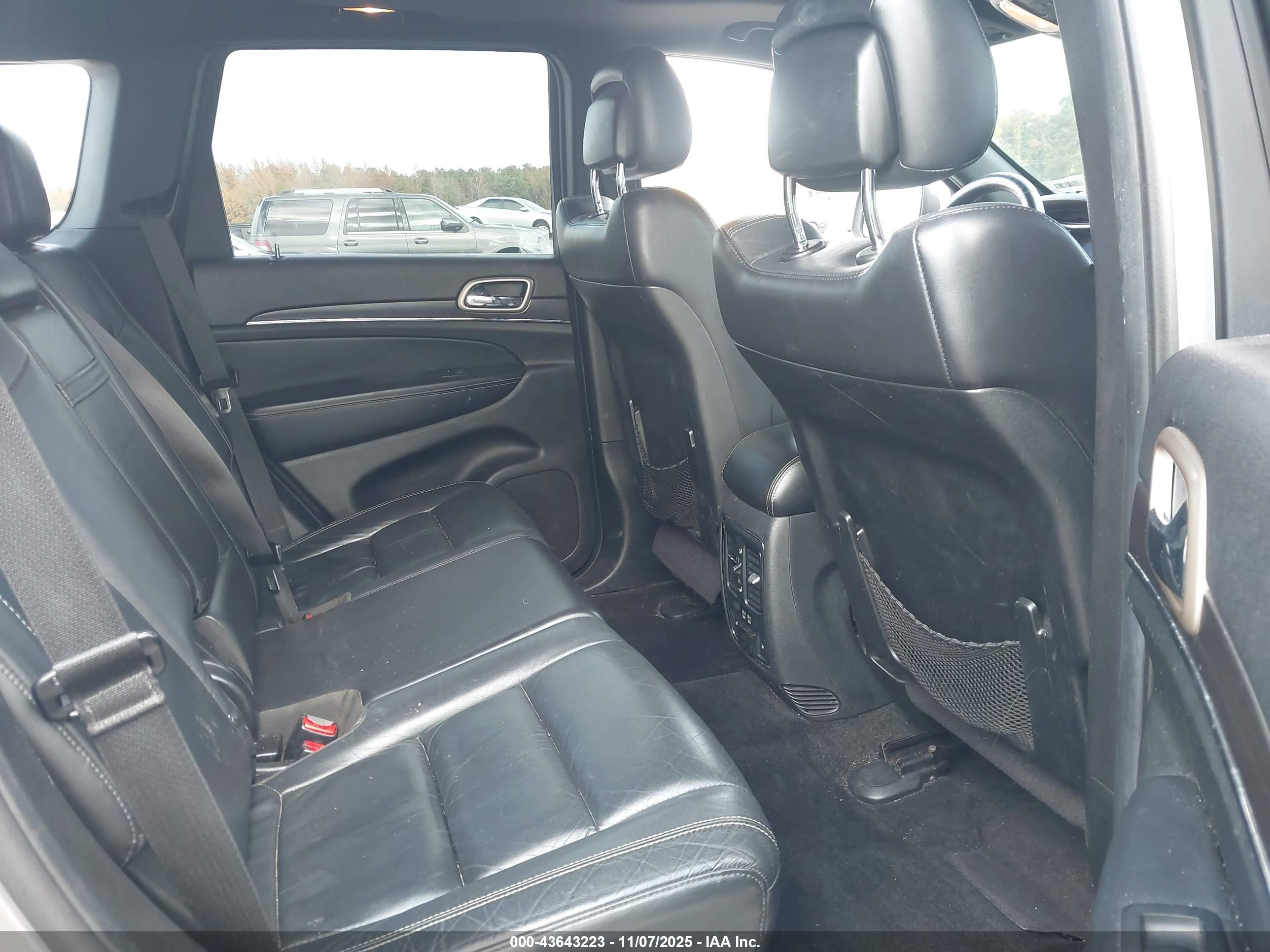 JEEP GRAND image 8