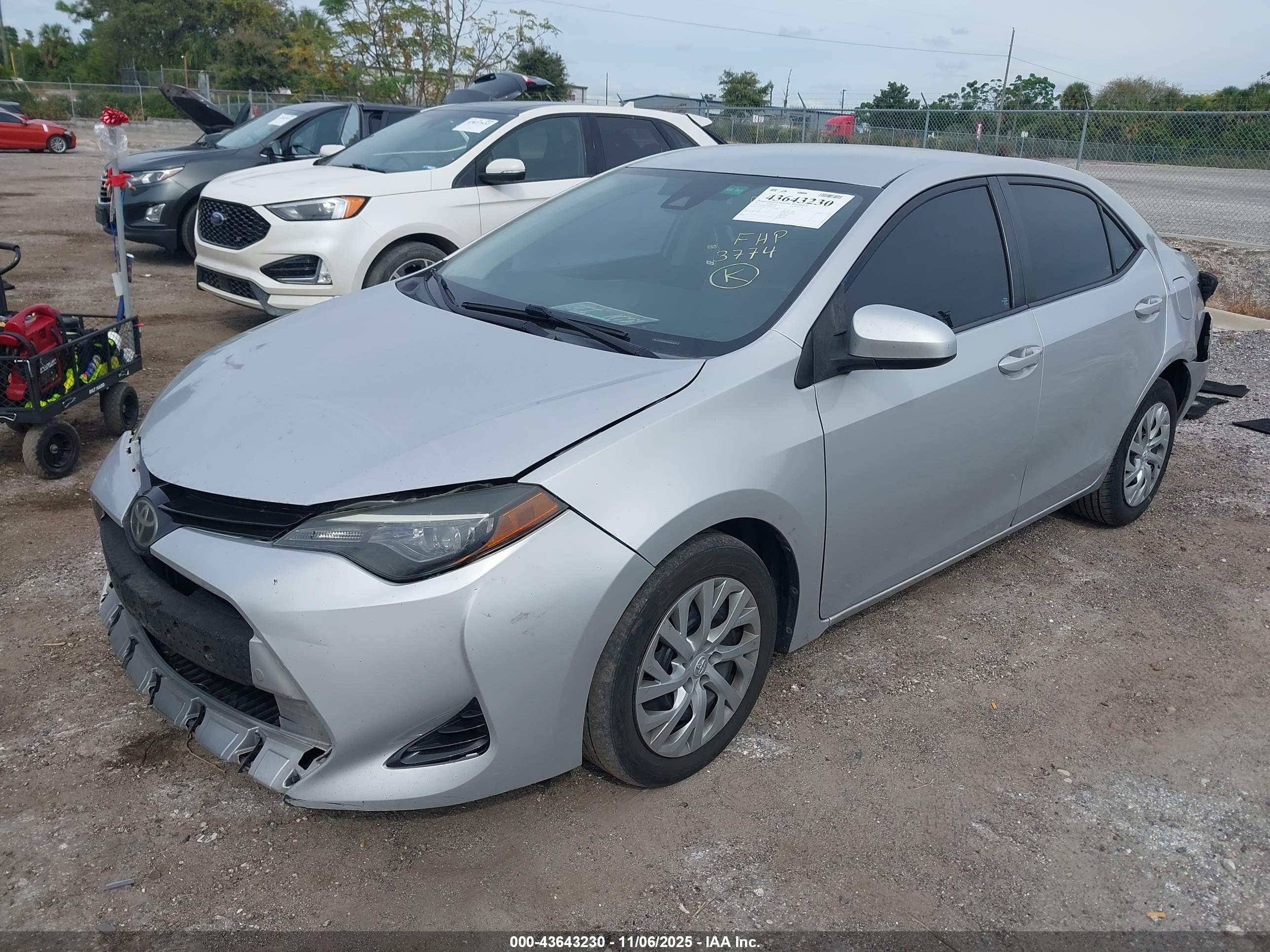 TOYOTA COROLLA image 2